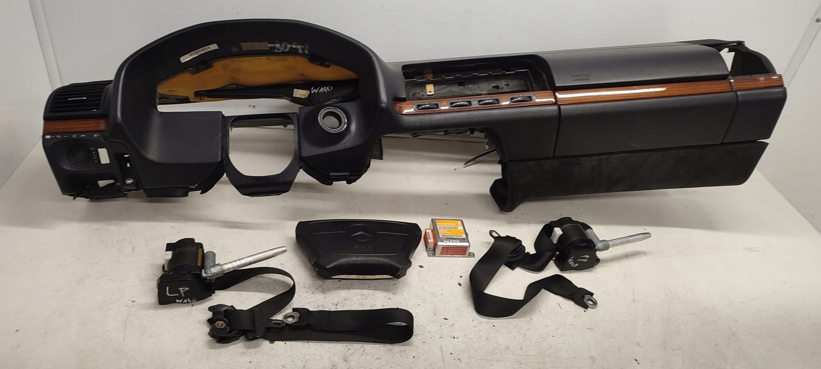 dashboard console airbags tension belts Mercedes W140 3,2