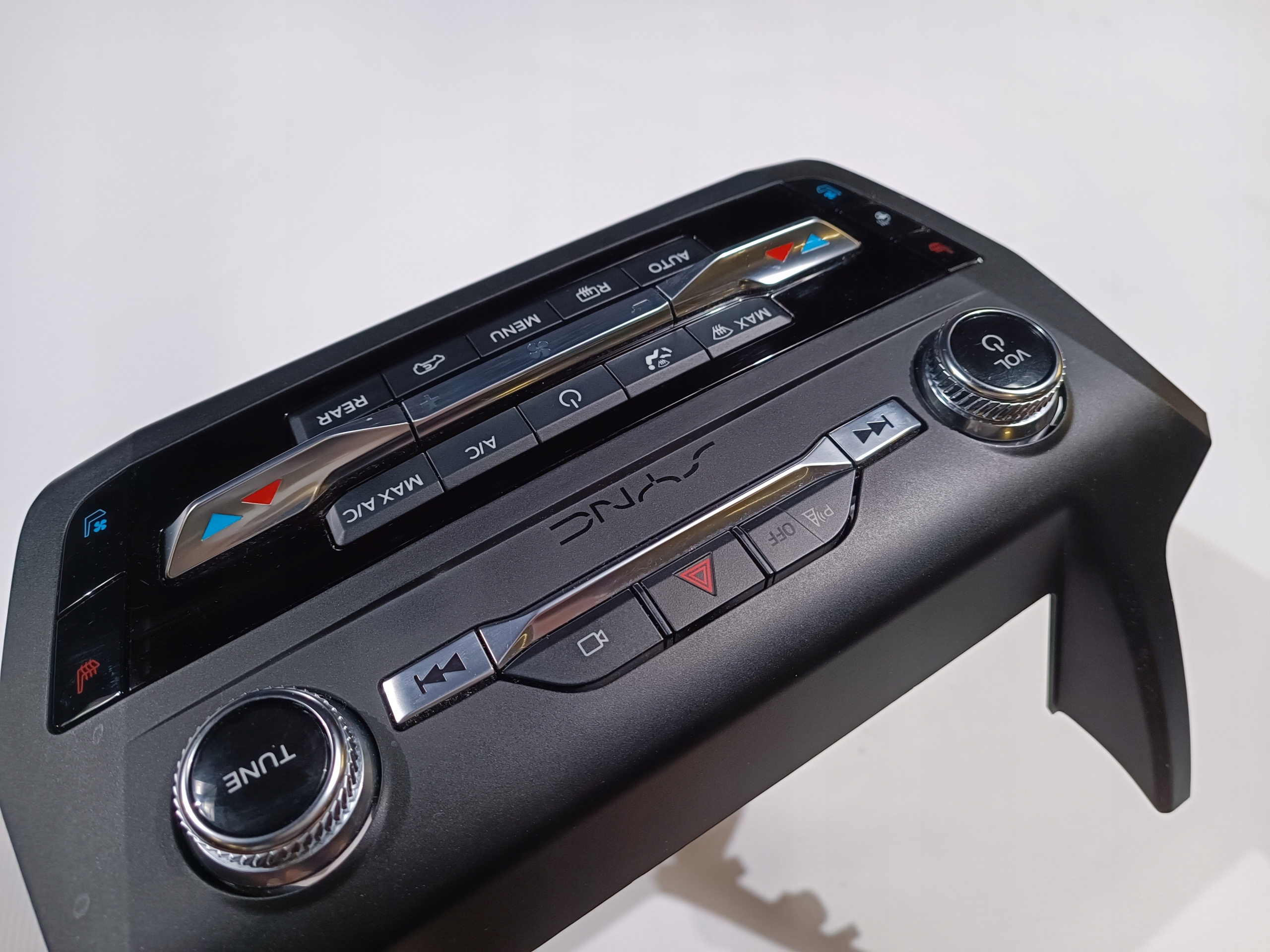 vezérlö panel radia a klímának Ford Explorer VI 2020