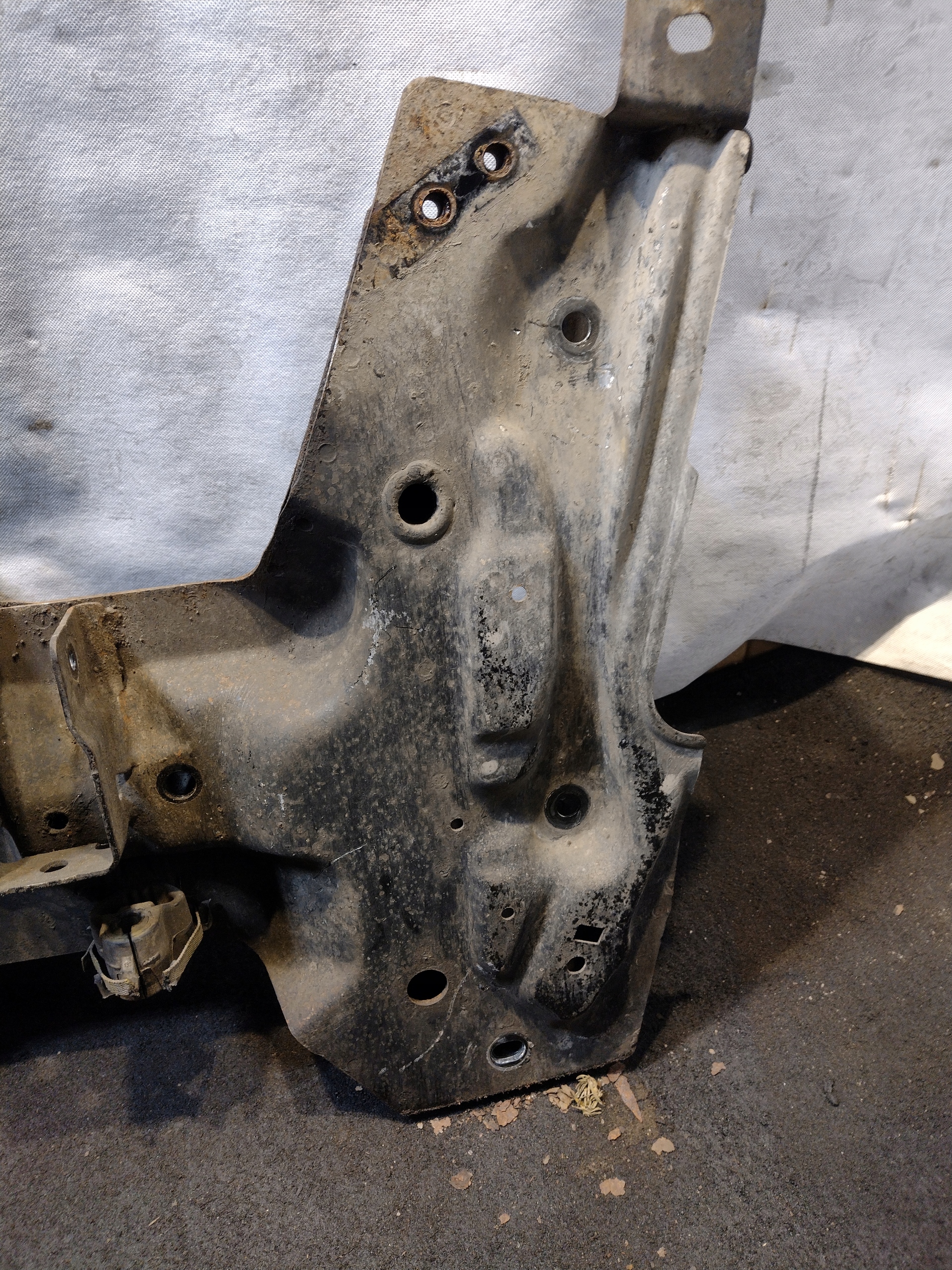 subframe axle beam front Citroen C-elysee II 2 1,6 Blue HDI