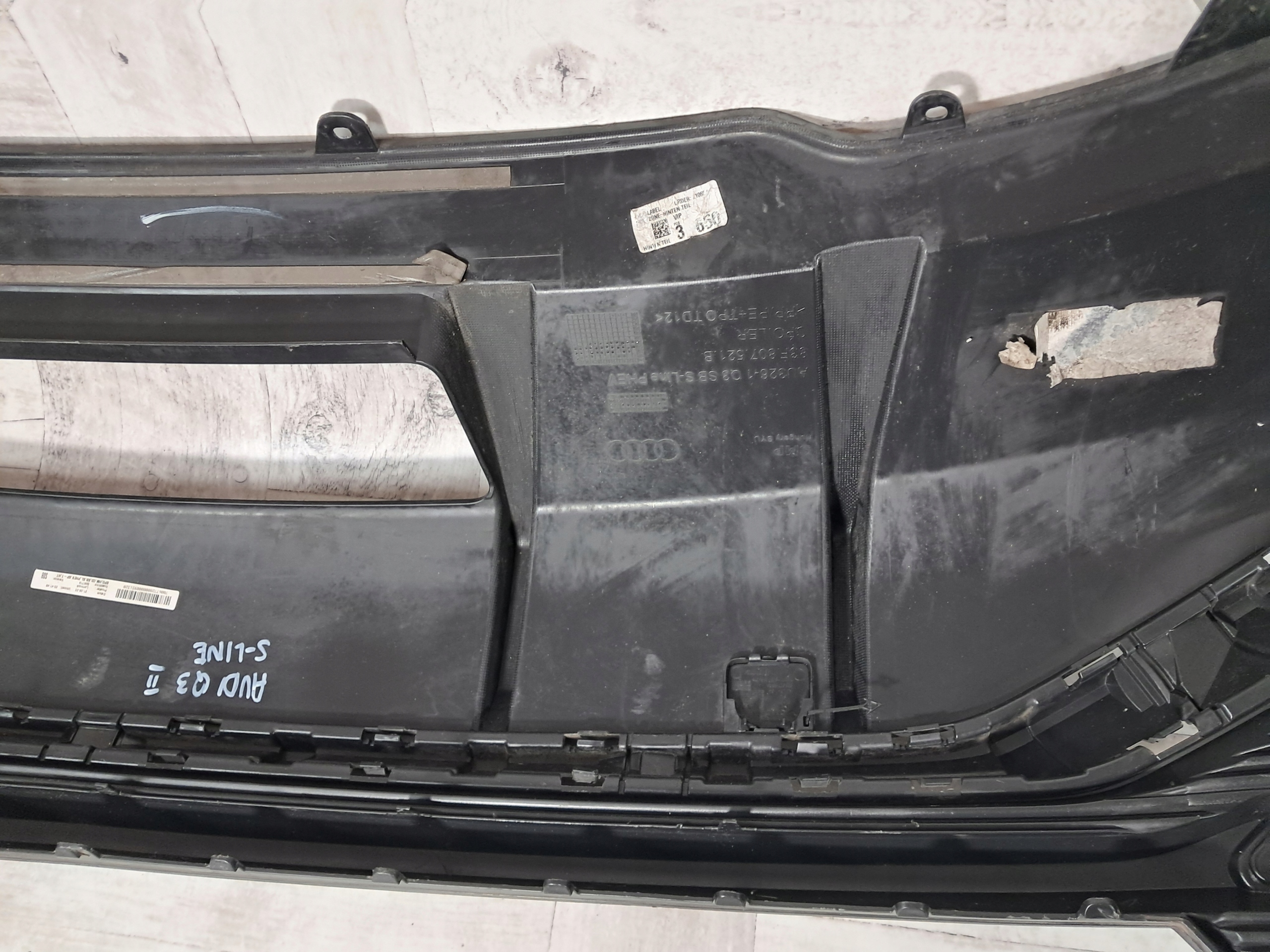 Audi Q3 II спойлер диффузор бампера зад 83F807521B