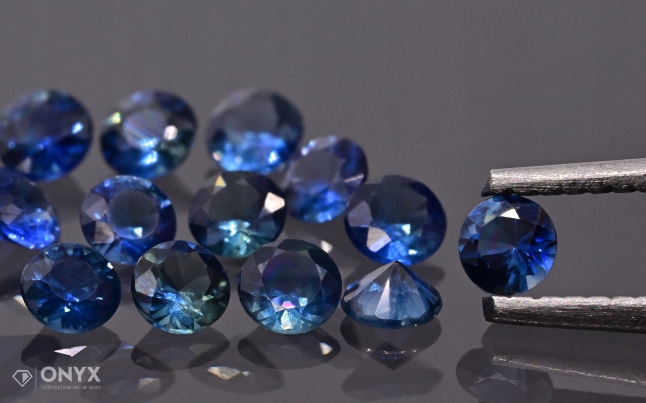 Safír modrý fazetovaný kulatý fi 3 mm