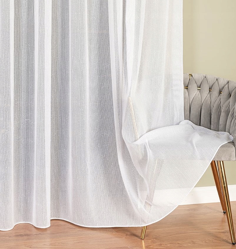 Záclona s páskou do obývacího pokoje, klasická, s leskem 600x230