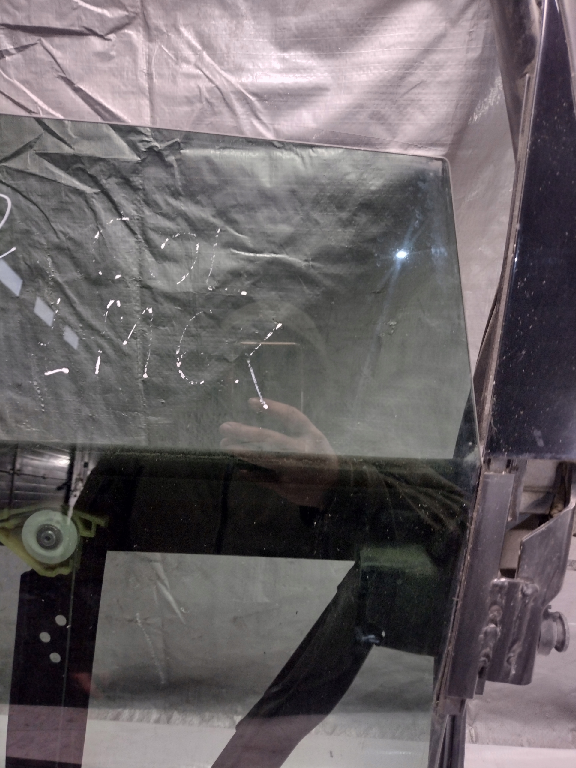 frame mechanism lifting windows left rear part Porsche Cayenne and