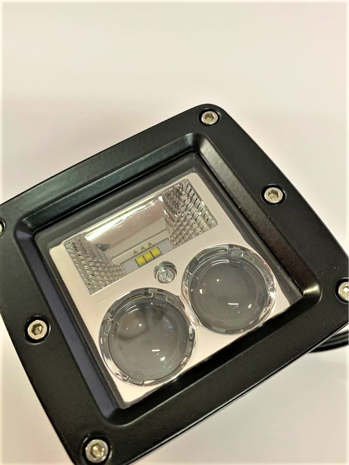 HALOGEN LAMPA ROBOCZA LED OFFROAD 25W CREE 12/24V Producent części Inny