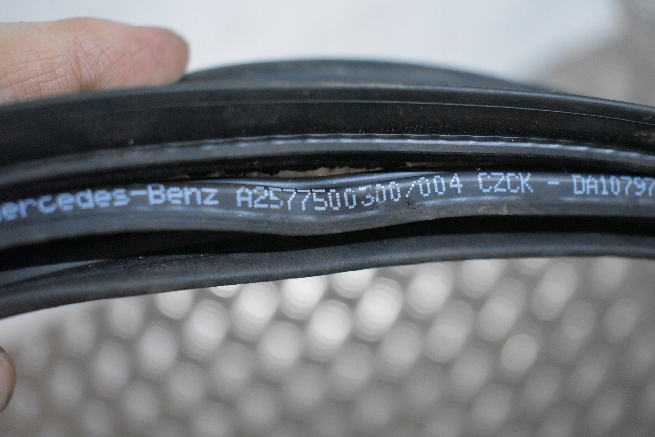 IDEALNA DICHTSATZ HECKKLAPPE MERCEDES CLS W257 1