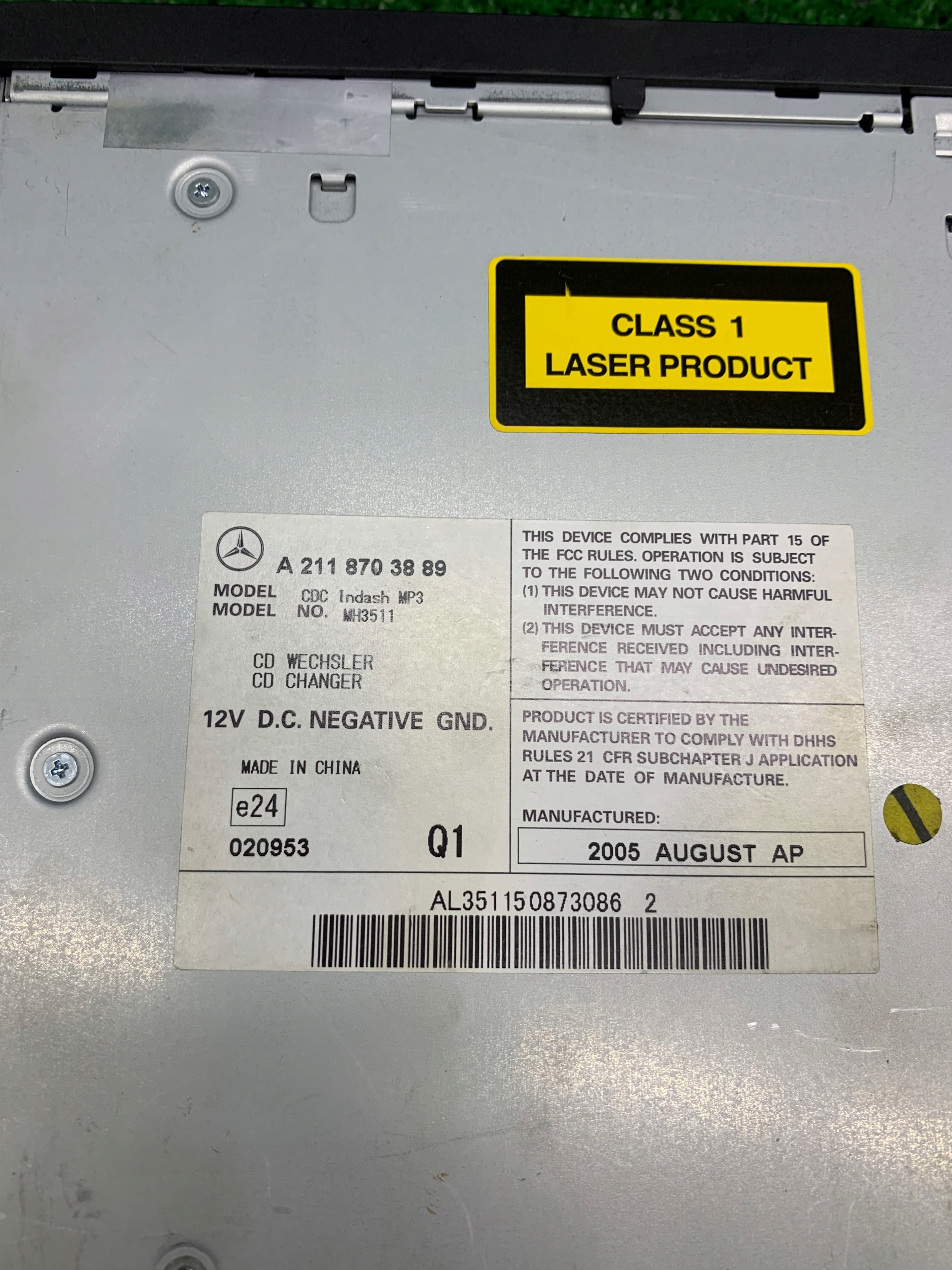 MERCEDES W245 changer CD A2118703889