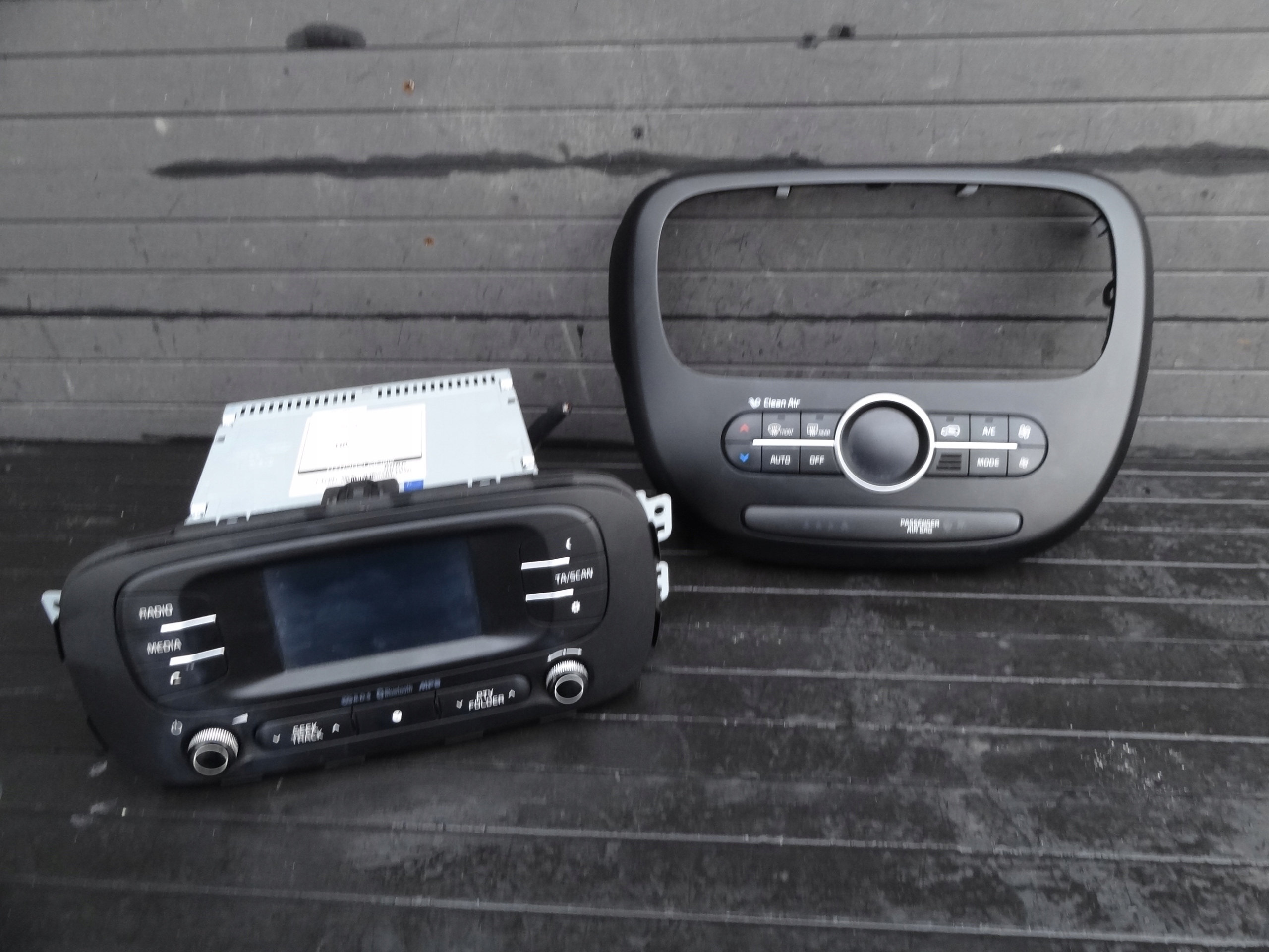 KIA SOUL II 2015 РАДИО Mp3 BLUETOOTH РУПИЙ + РАМКА