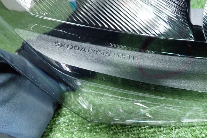SKODA SCALA CRYSTAL LIGHTING 19-23 reflektor right light right