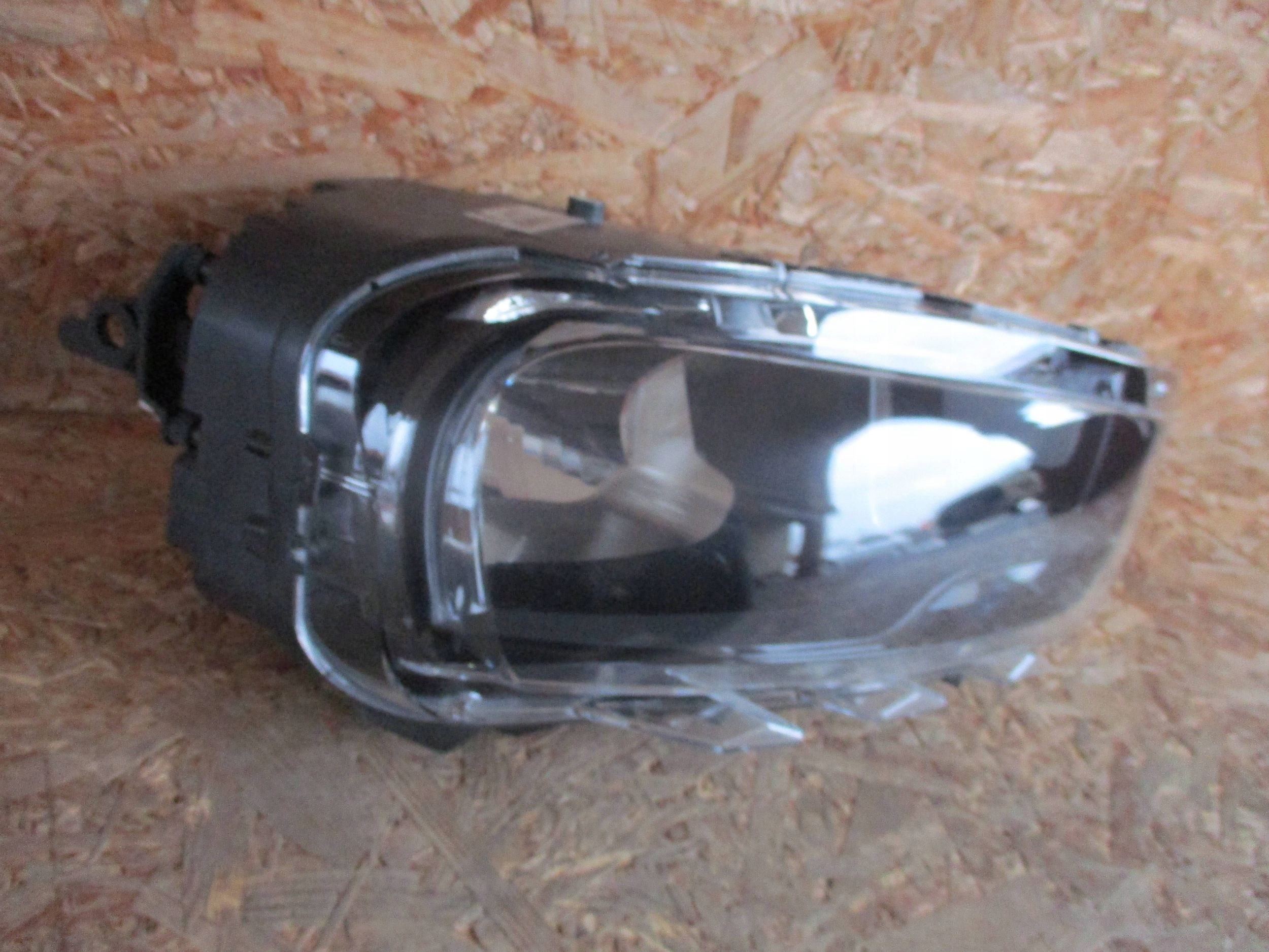 light front front right CITROEN C4 CACTUS LIFT 18