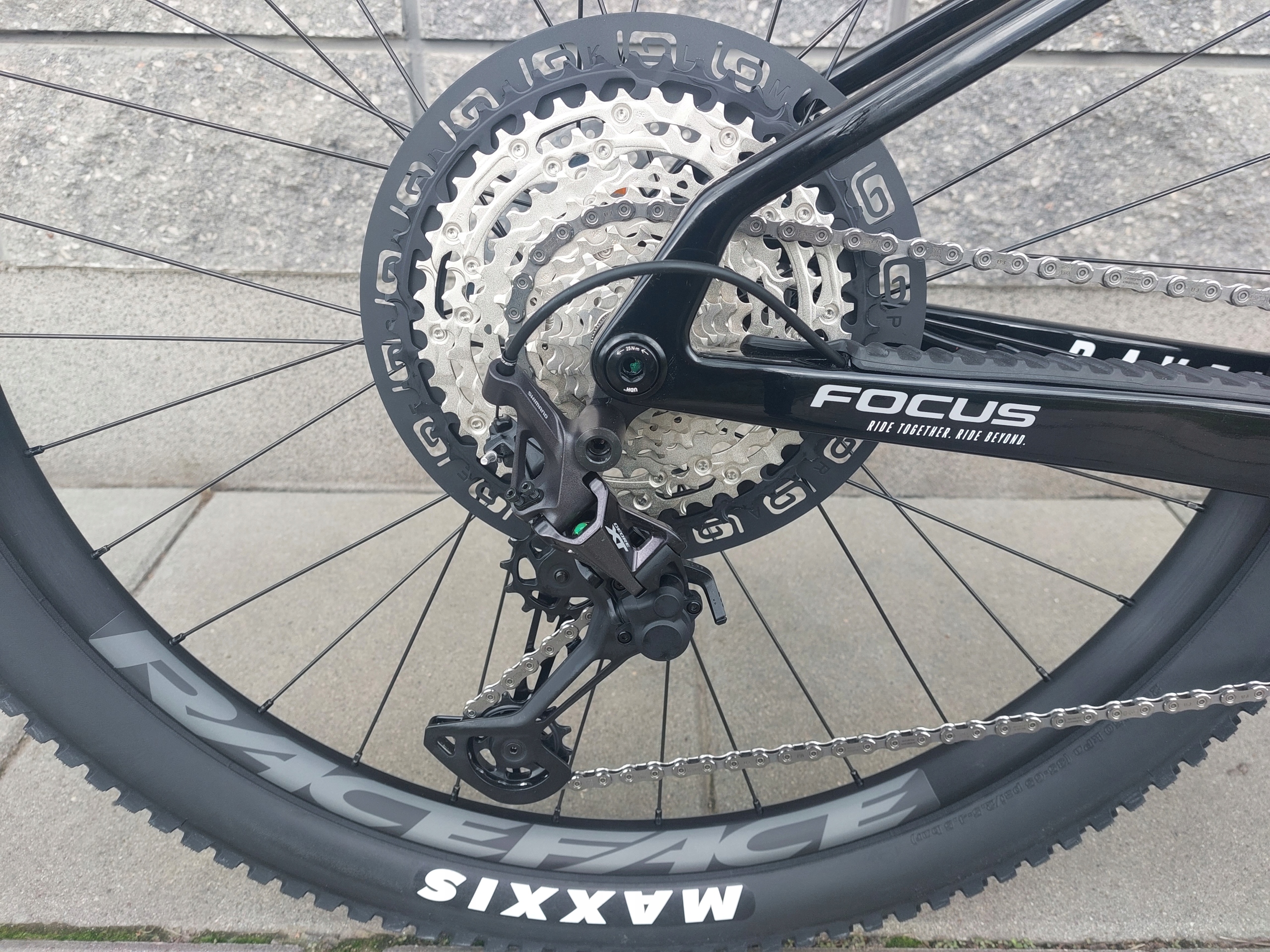 Rower MTB FOCUS RAVEN 8.8 M44 (174-182cm) Kod producenta D663013516