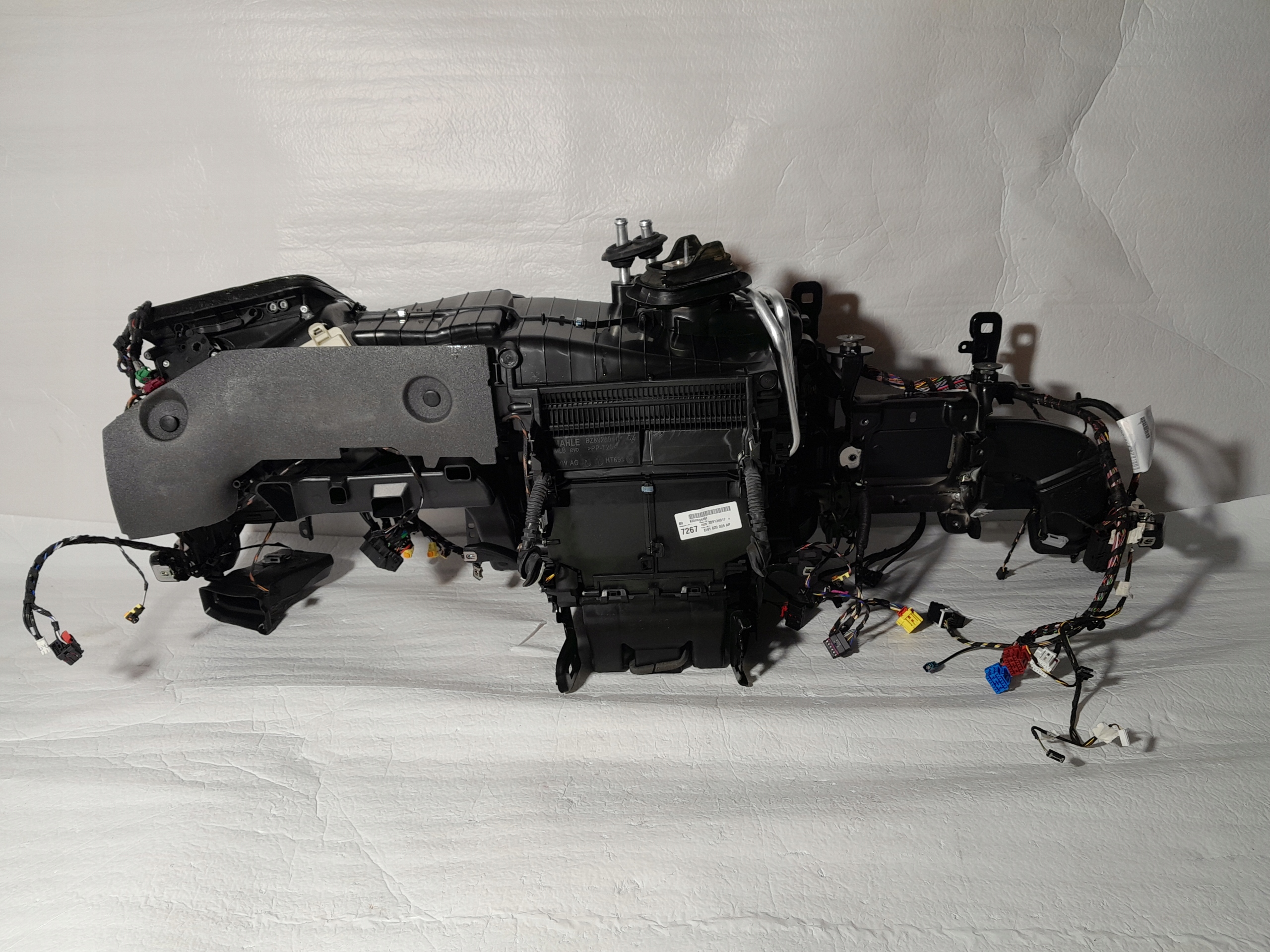 AUDI A4 B9 LIFT sedan heater complete bundle support 8W1820005K