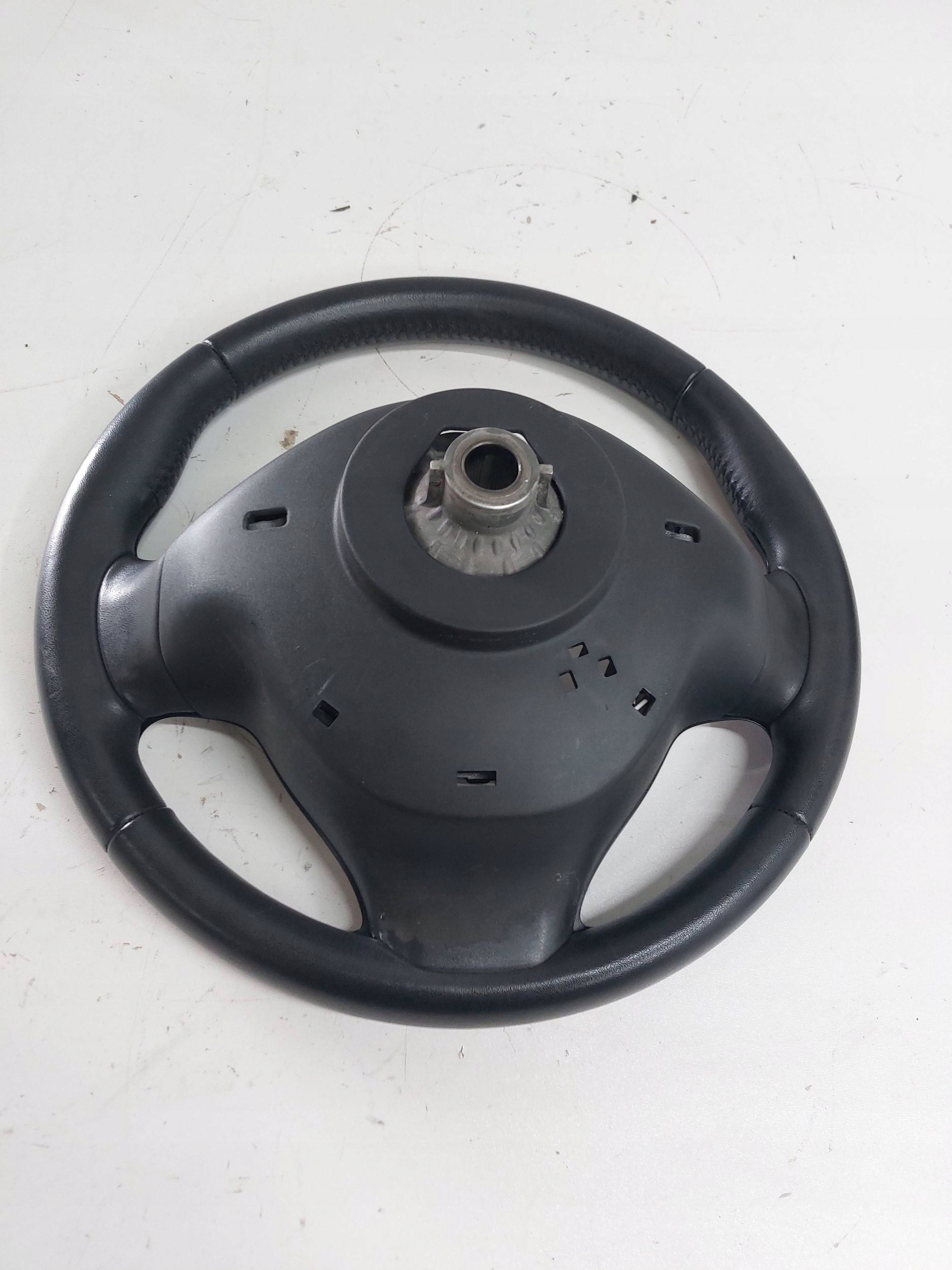 RENAULT CLIO IV CAPTUR steering wheel, leather MULTIFUNKCJA 985105453R