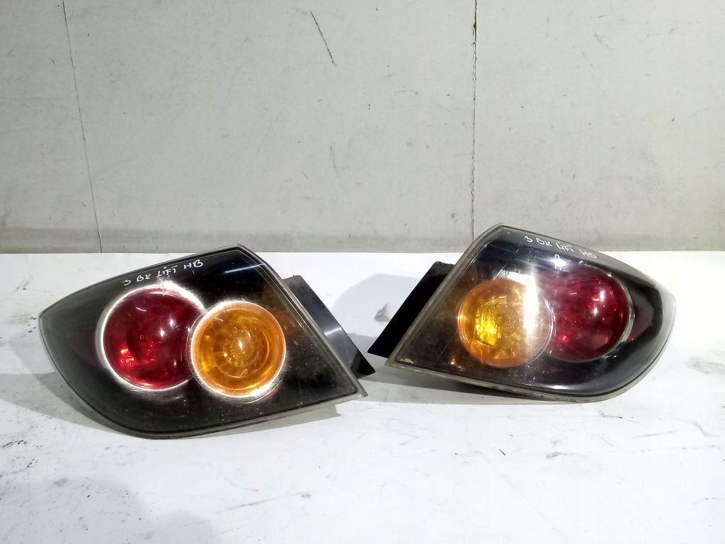 Mazda 3 BK HB lift lights rear part rear. right and left