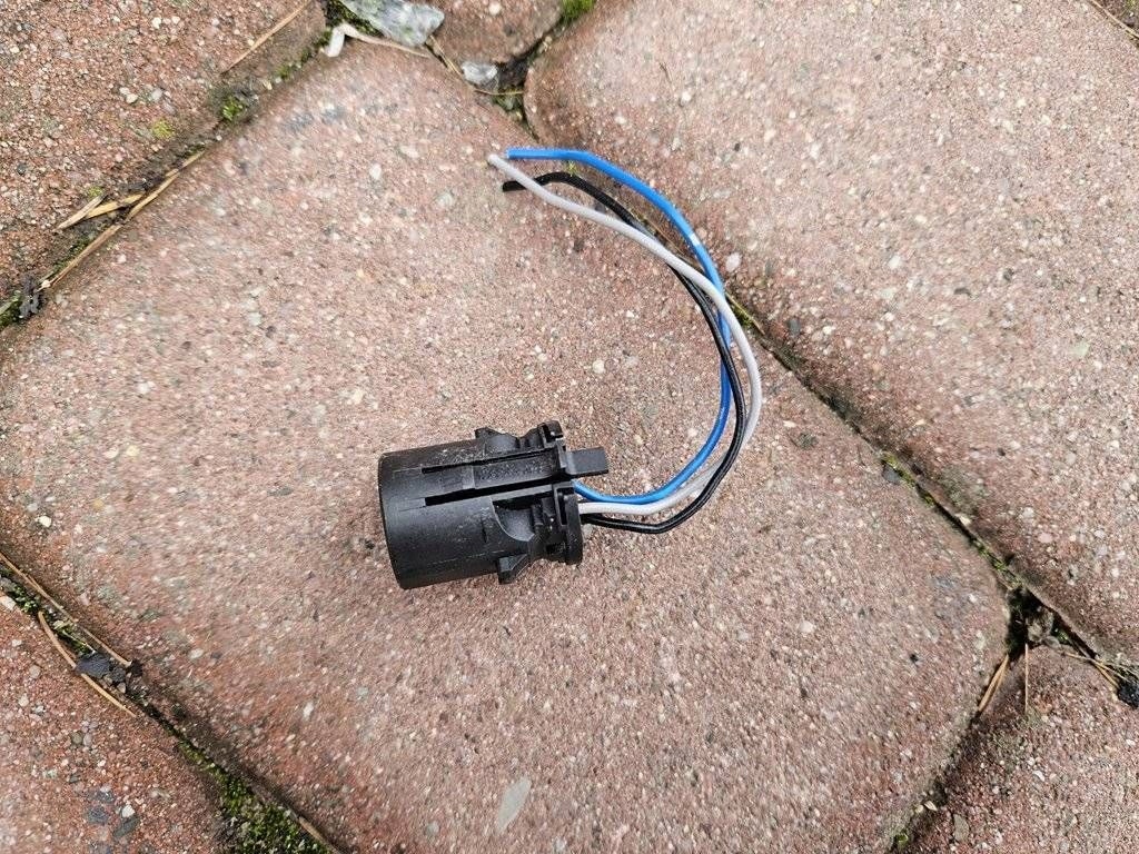 Kostka lights front front adapter holder oprawka Opel Corsa E Adam