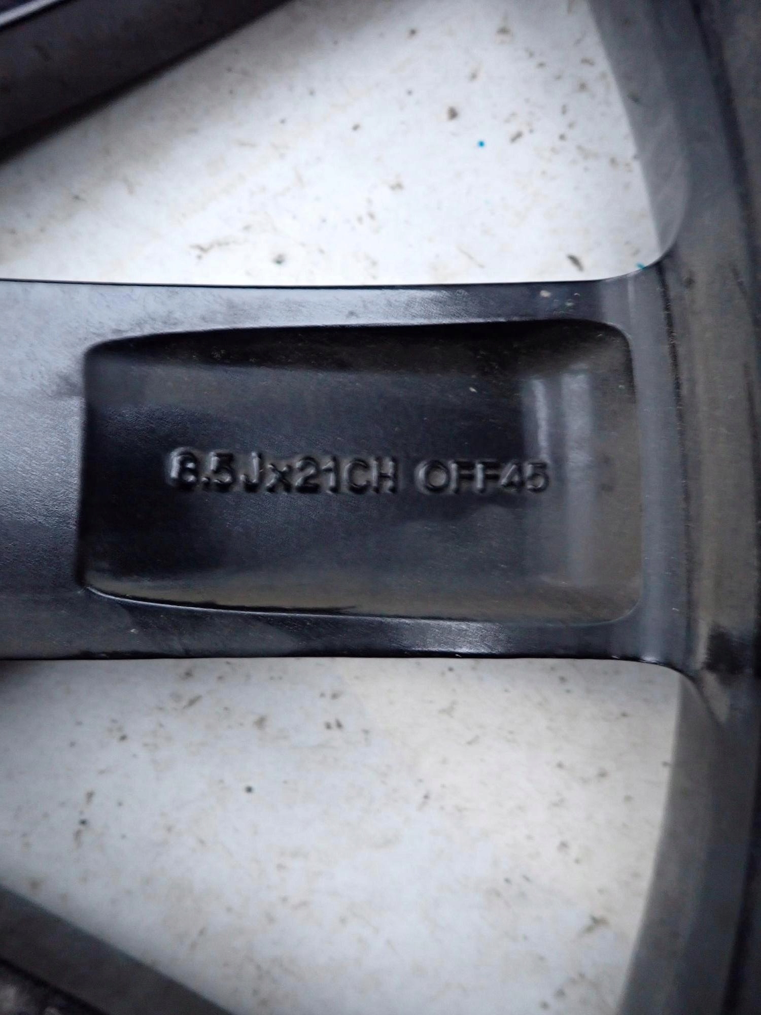 LAND ROVER J8A2-1007-LA 8,5Jx21 21" disk