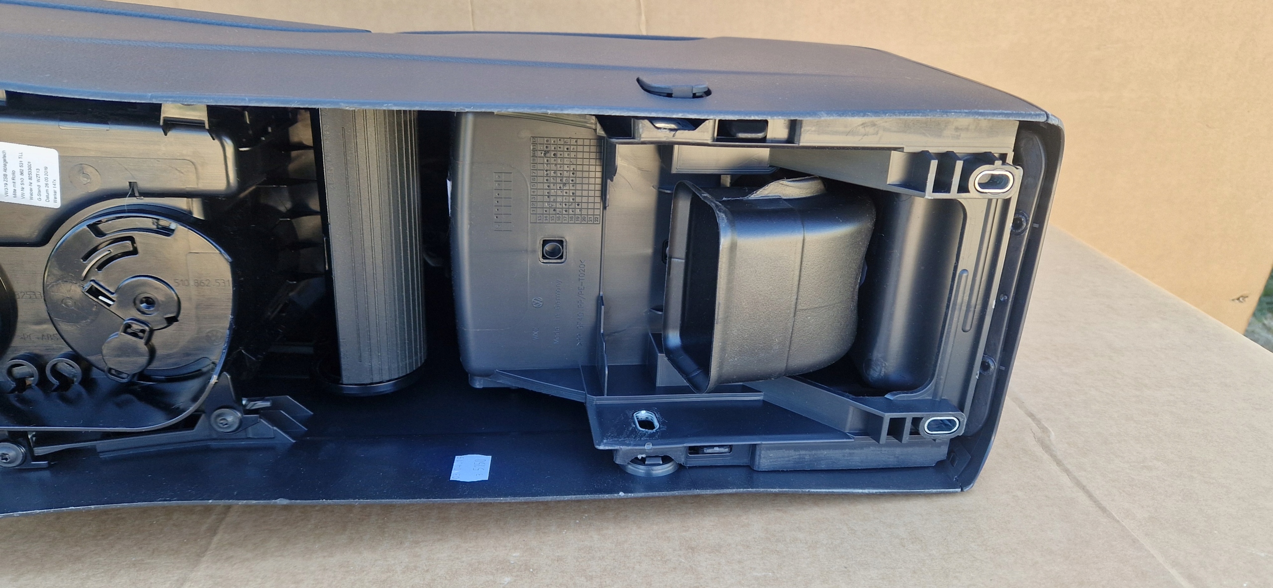 bracciolo MATERIALOWY TUNEL VW GOLF SPORTSVAN Originale