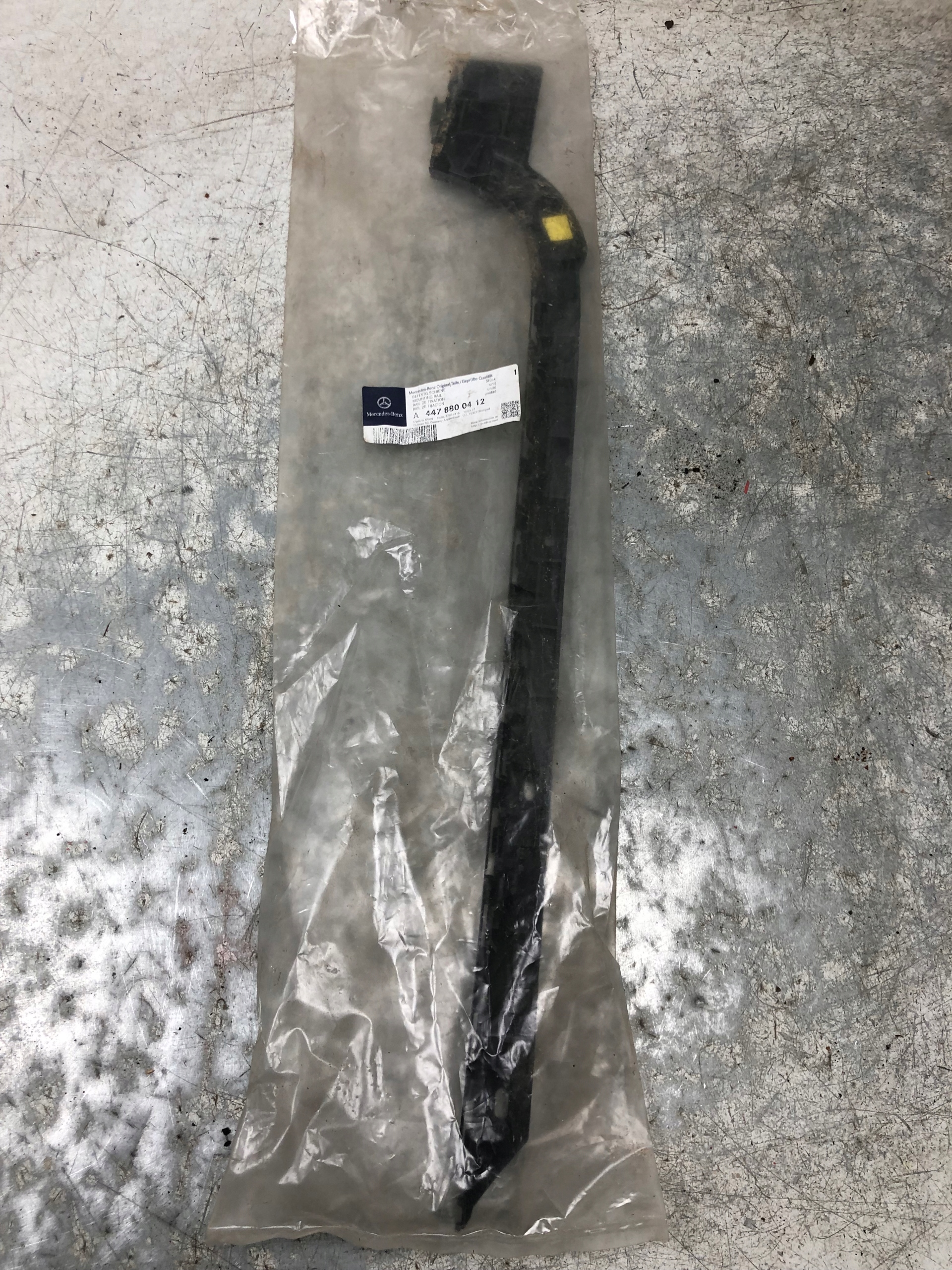 bumper bracket left rear part MERCEDES VITO W447 A4478800412