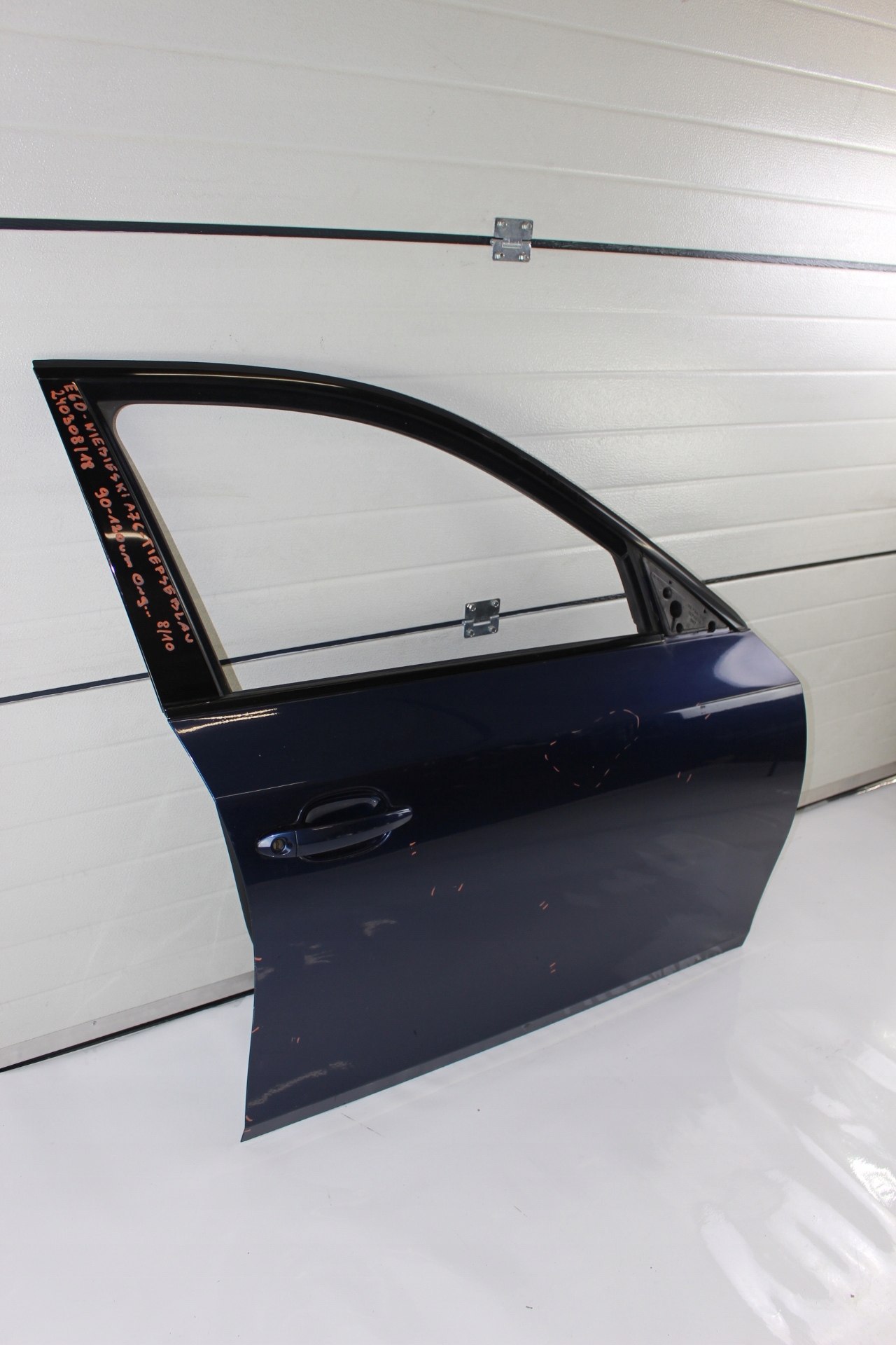 Drzwi prawy przód BMW E60/61 A76 TIEFSE BLAU Kolor niebieski