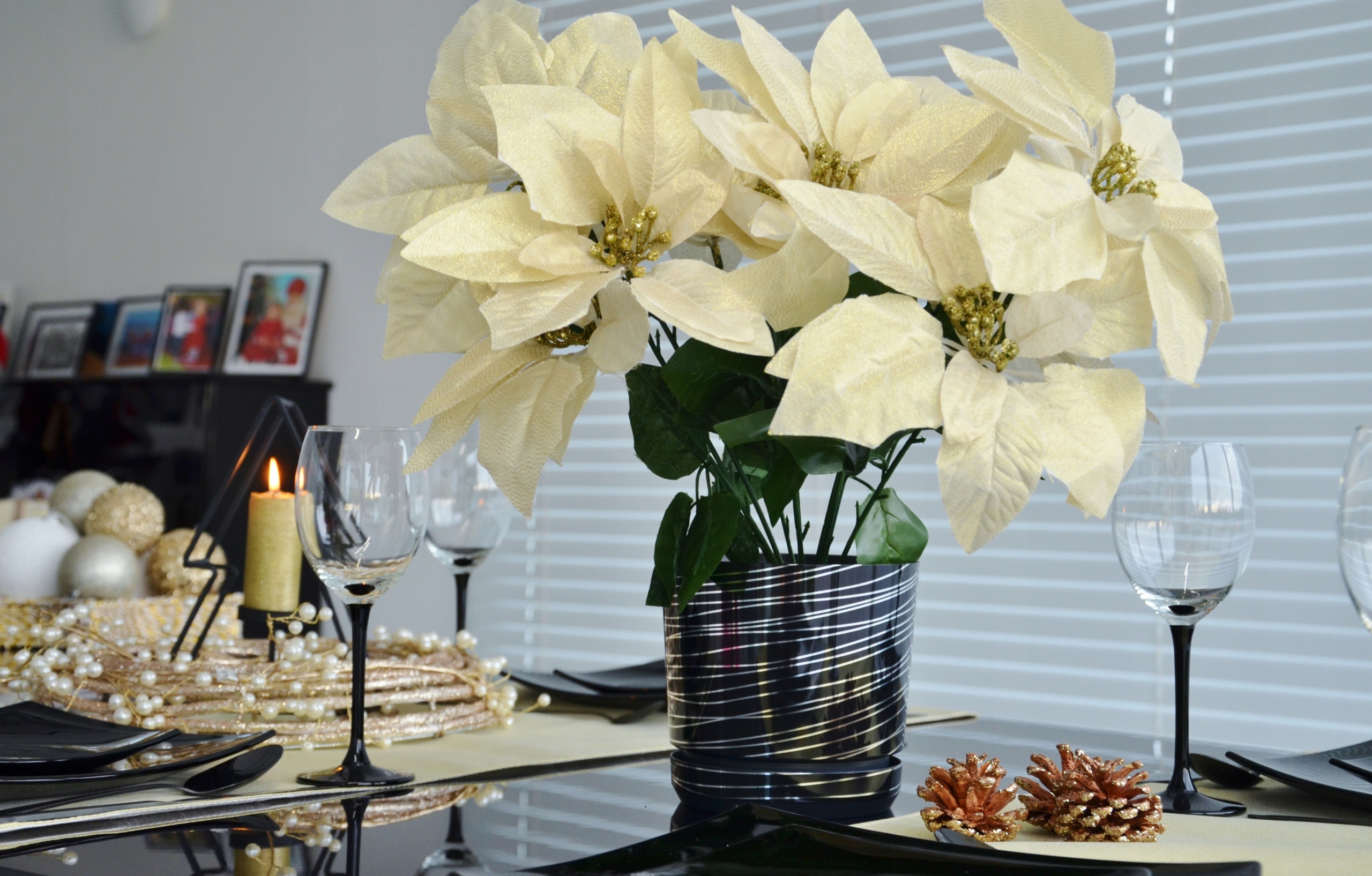 CZARNA osłonka błyszczące srebro GLAMOUR kolory 18 Maks. szerokość 18.5 cm