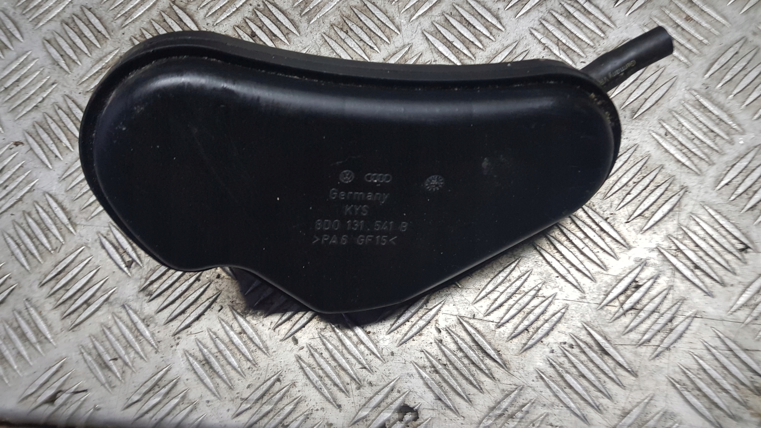 VW PASSAT B5 tank of pressure 8D0131541B