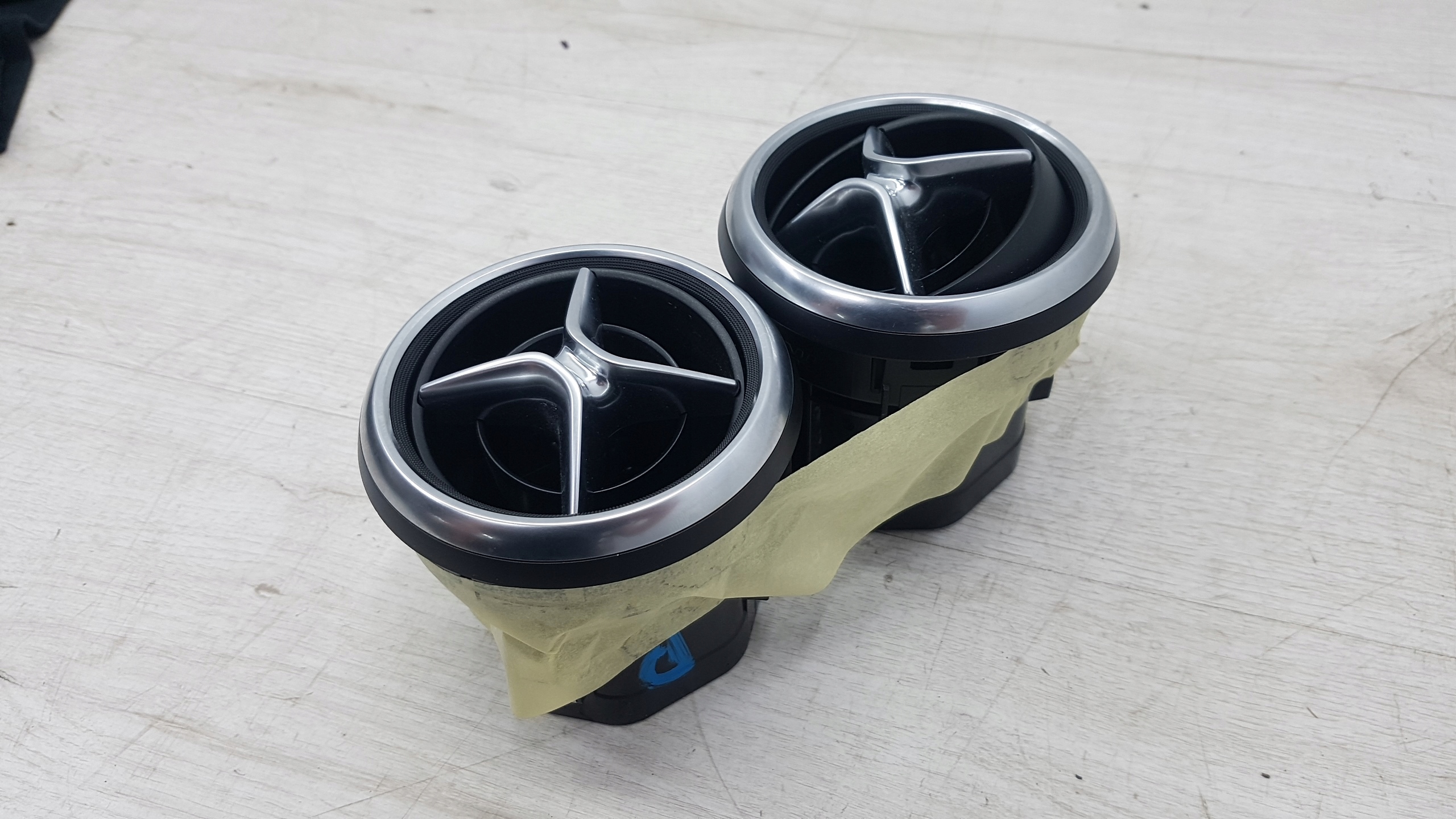 MERCEDES A KLASA W176 KRATKI NAWIEWY NAWIEWY Wersja Europejska