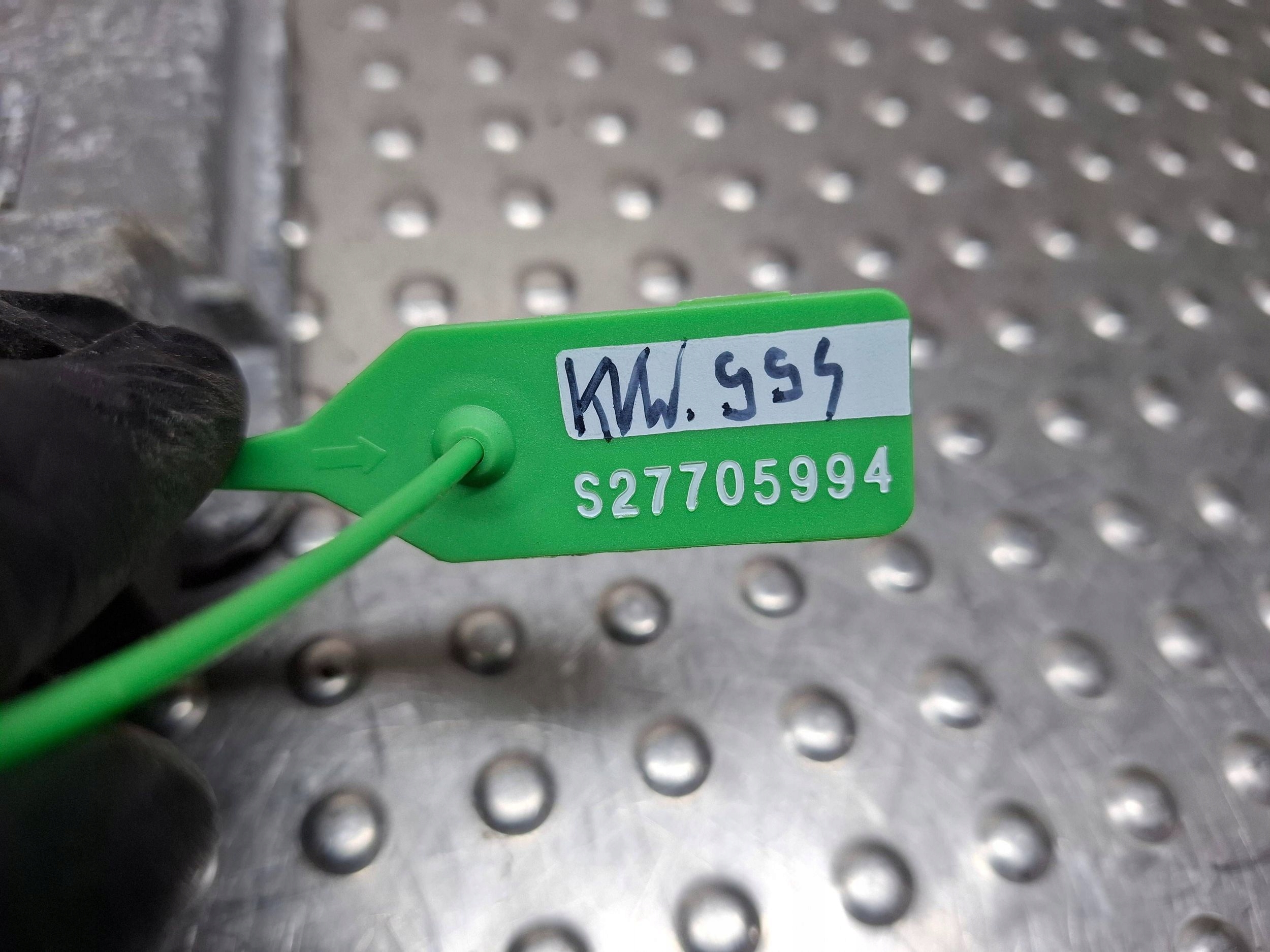 computer control unit of the engine 03D906033F 5WP4029801 VW POLO IV 9N 1.2 B
