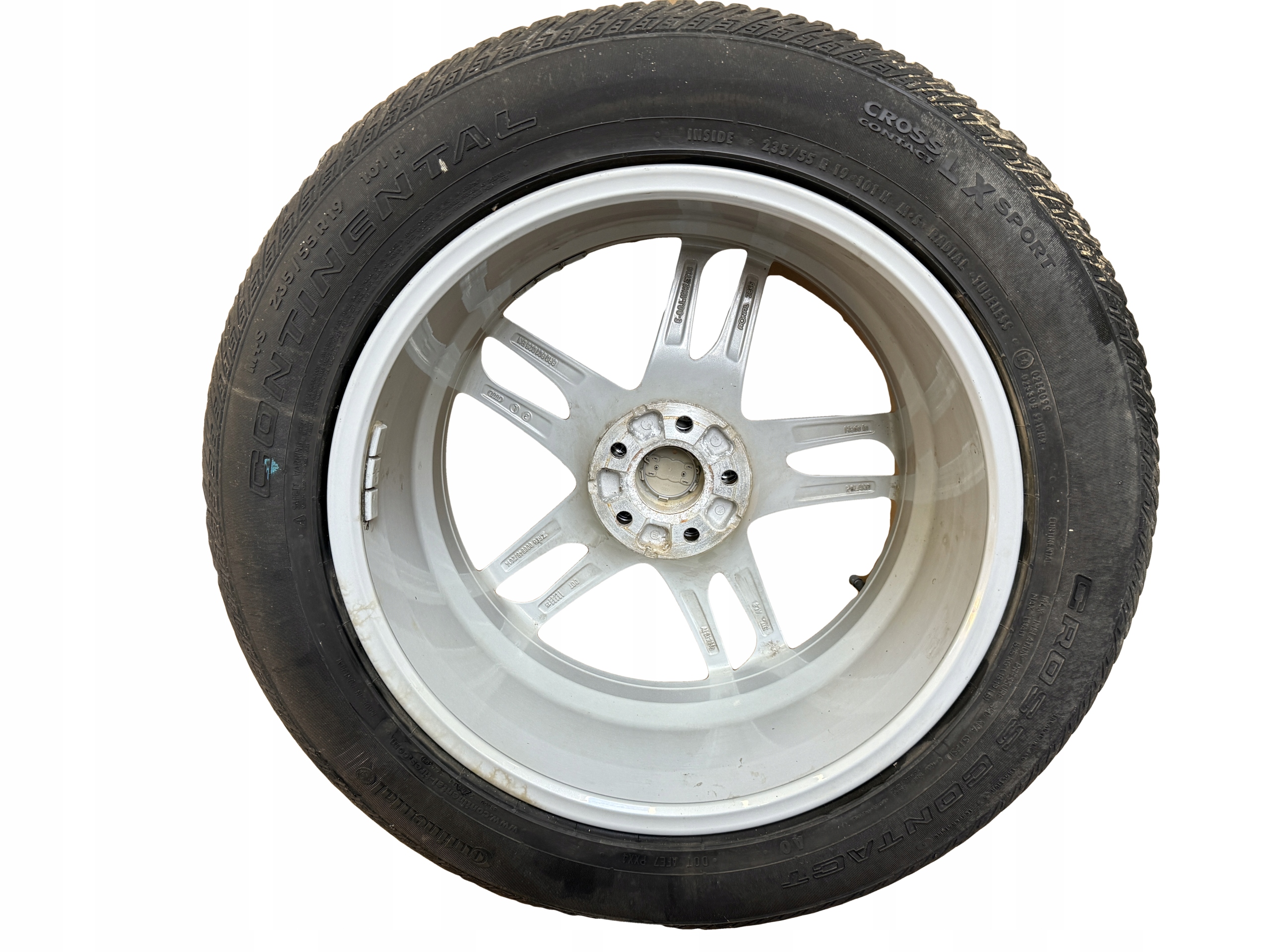 AUDI Q5 8R wheels discs 235/55R19 CONTINENTAL