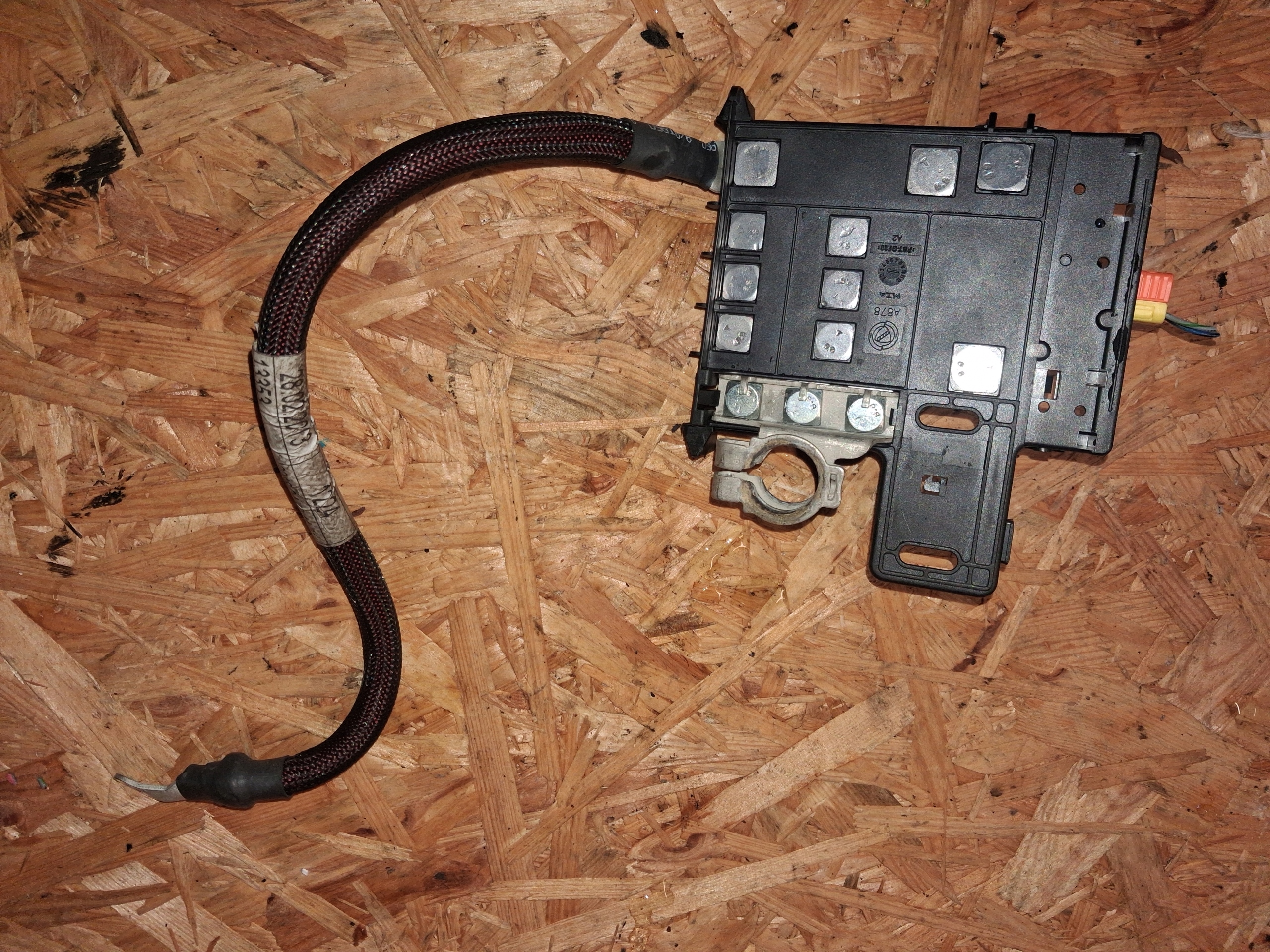 terminal fuse MASERATI LEVANTE M161 670006554