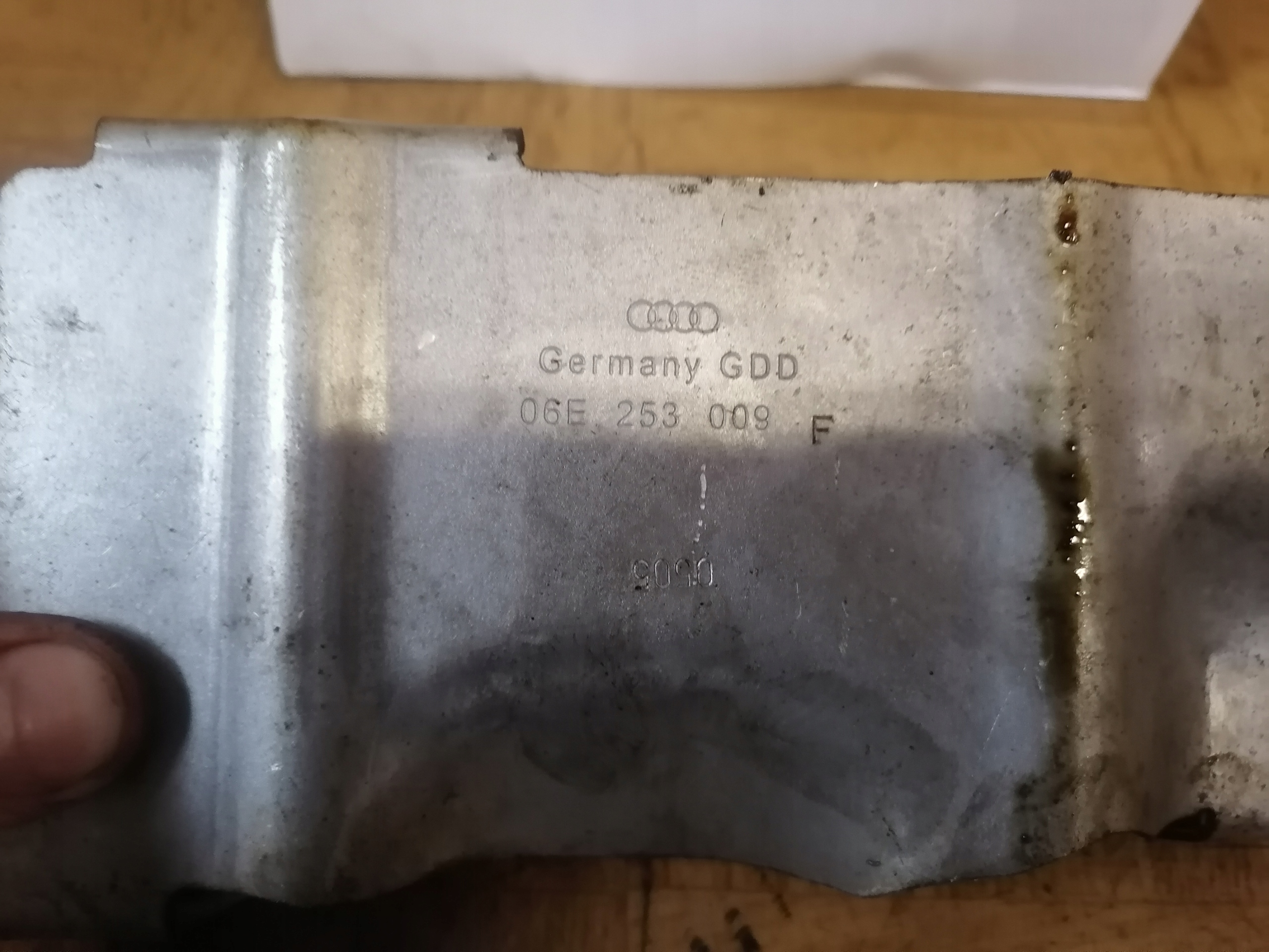 cover header pipe 3.2 FSI AUDI A6 C6 06E253009F