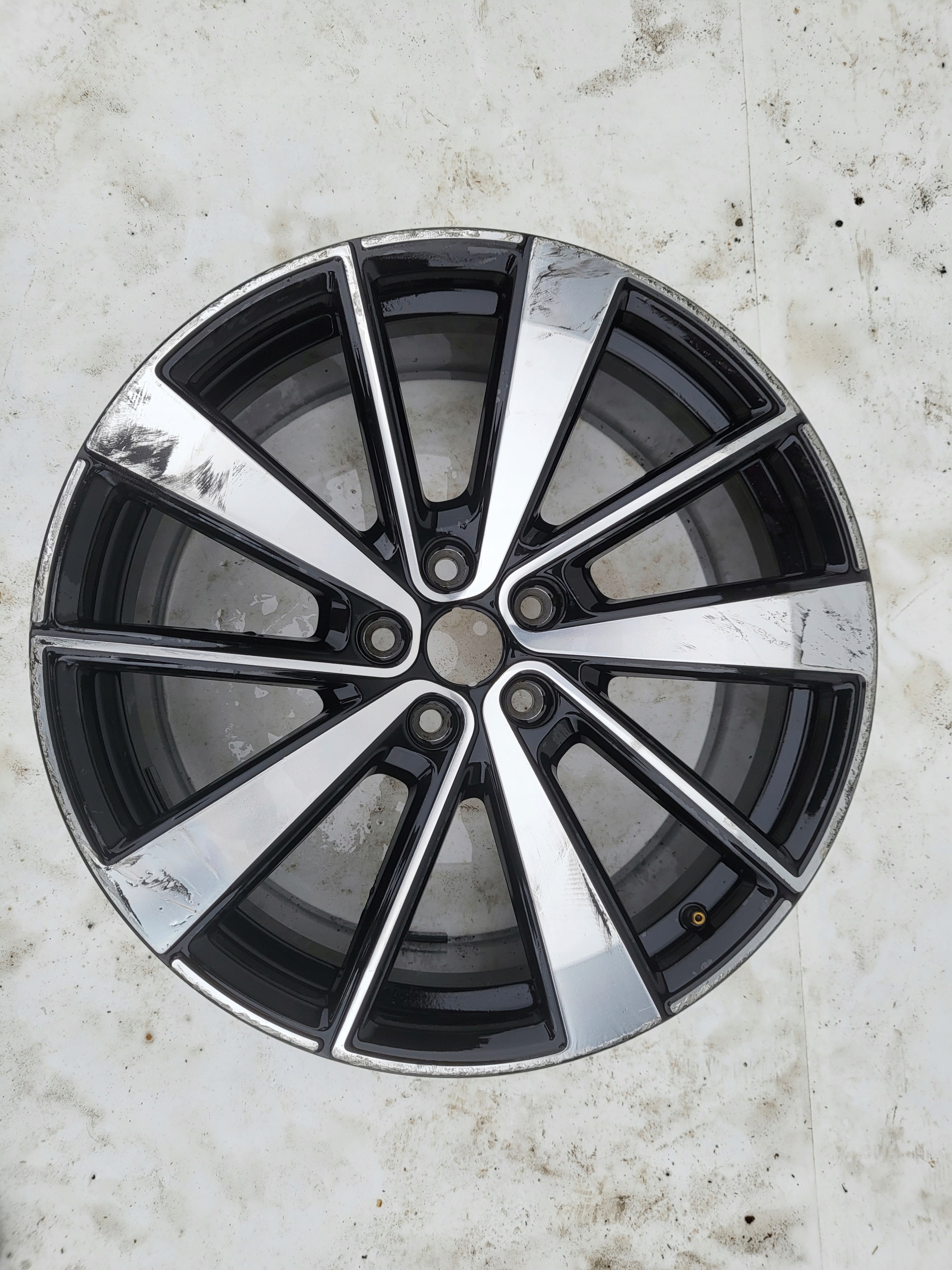 FELGA VOLVO POLESTAR 9x19 ET53 32134523 5x108