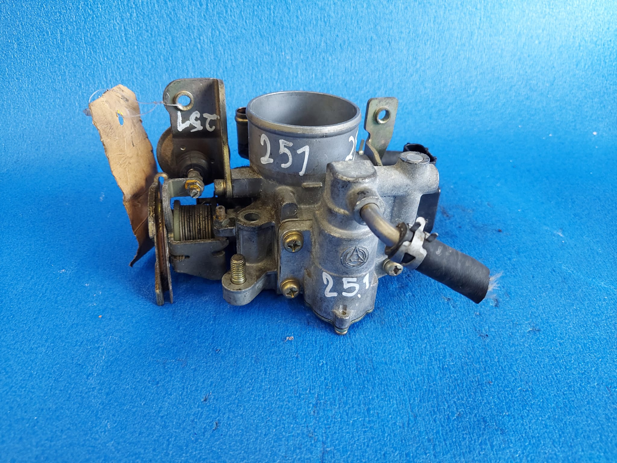 Valvola a farfalla DAIHATSU VALERA 1.6 B 2221087133