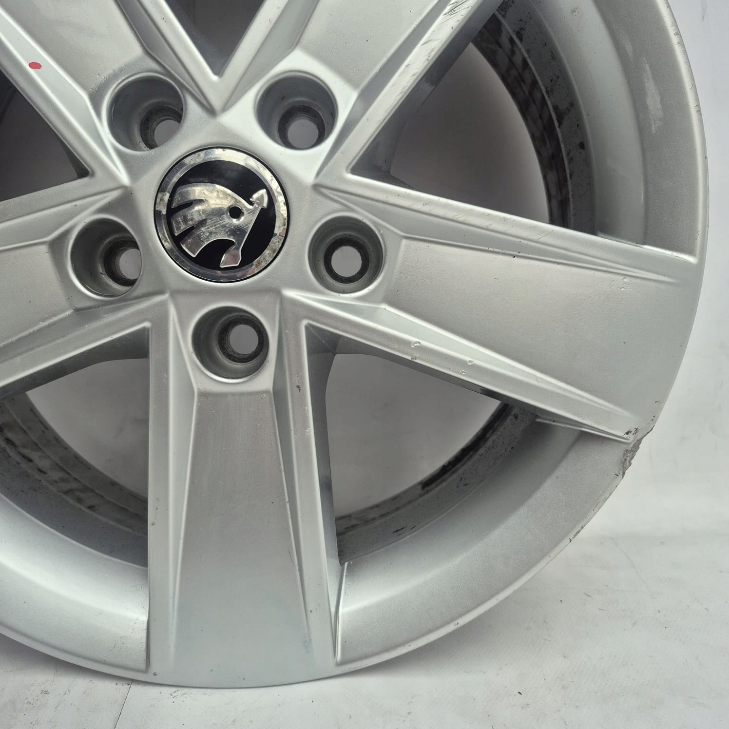 SKODA OCTAVIA III 12- disk hliníkový 16" 5E0601025