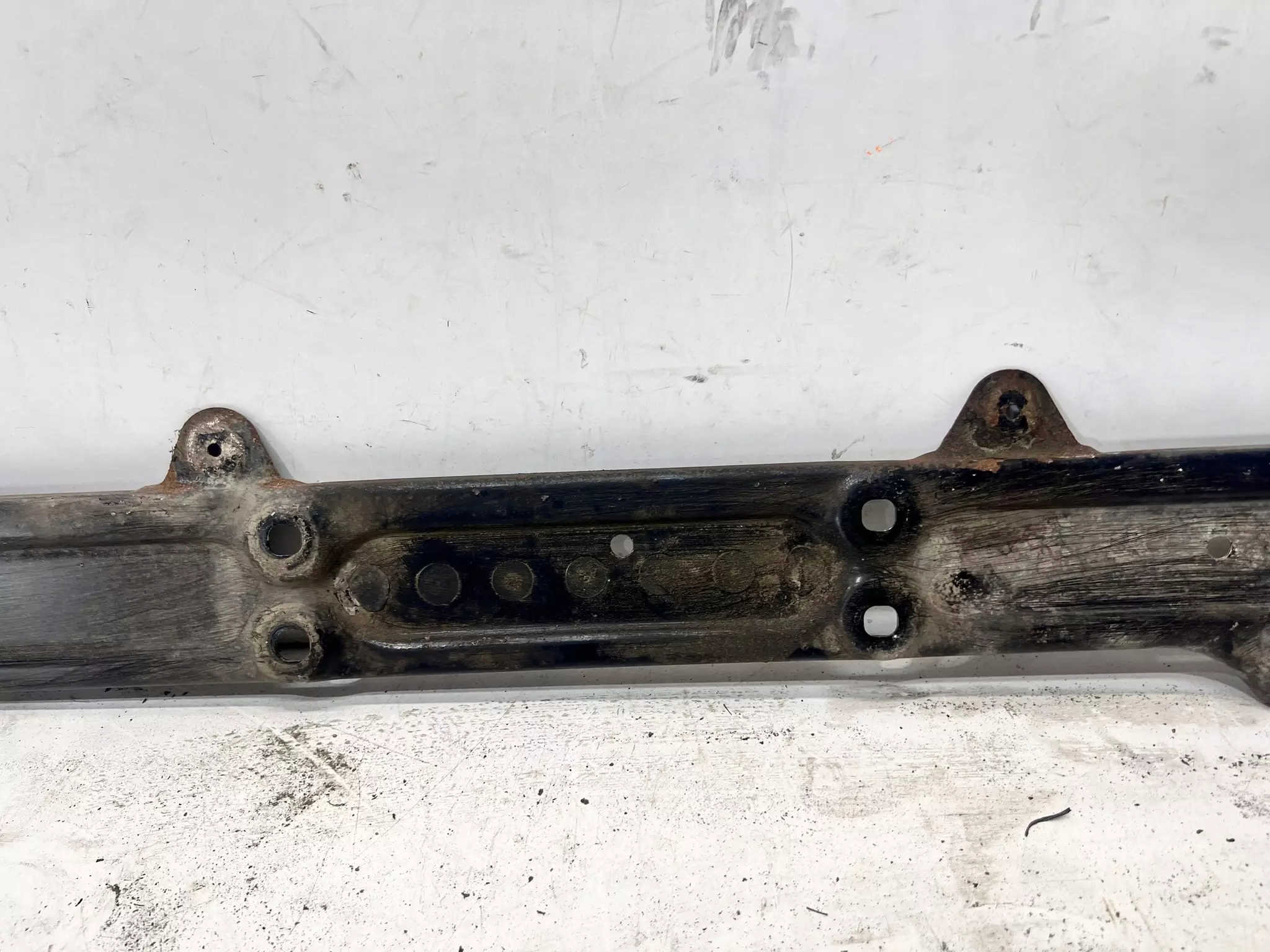 Versteifung POPRZECZNE mitte AUDI A6 C8 4K0803145
