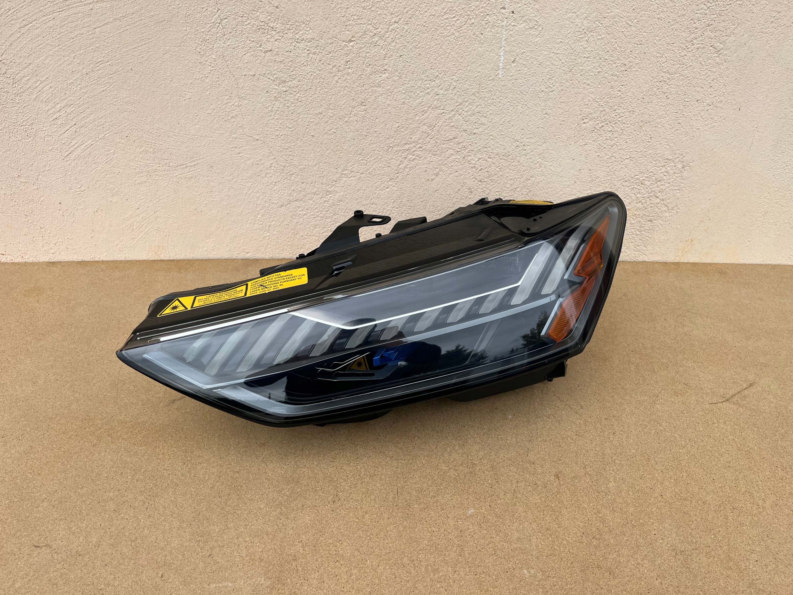 LAMPY LAMPA LASER AUDI RS7 RS6 4K8