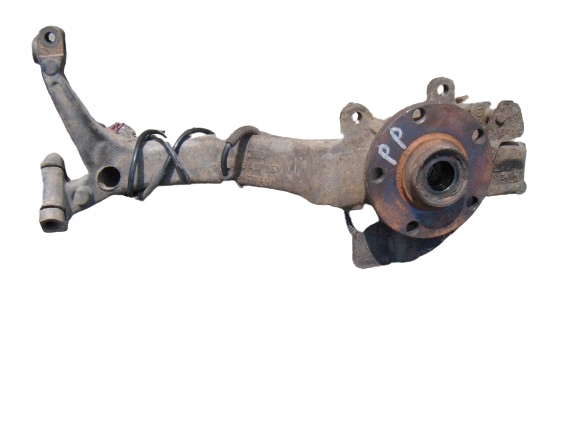 AUDI A4 B5 1994 - 2001 1.9 TDI PIASTA ZWROTNICA LEWY PRZÓD