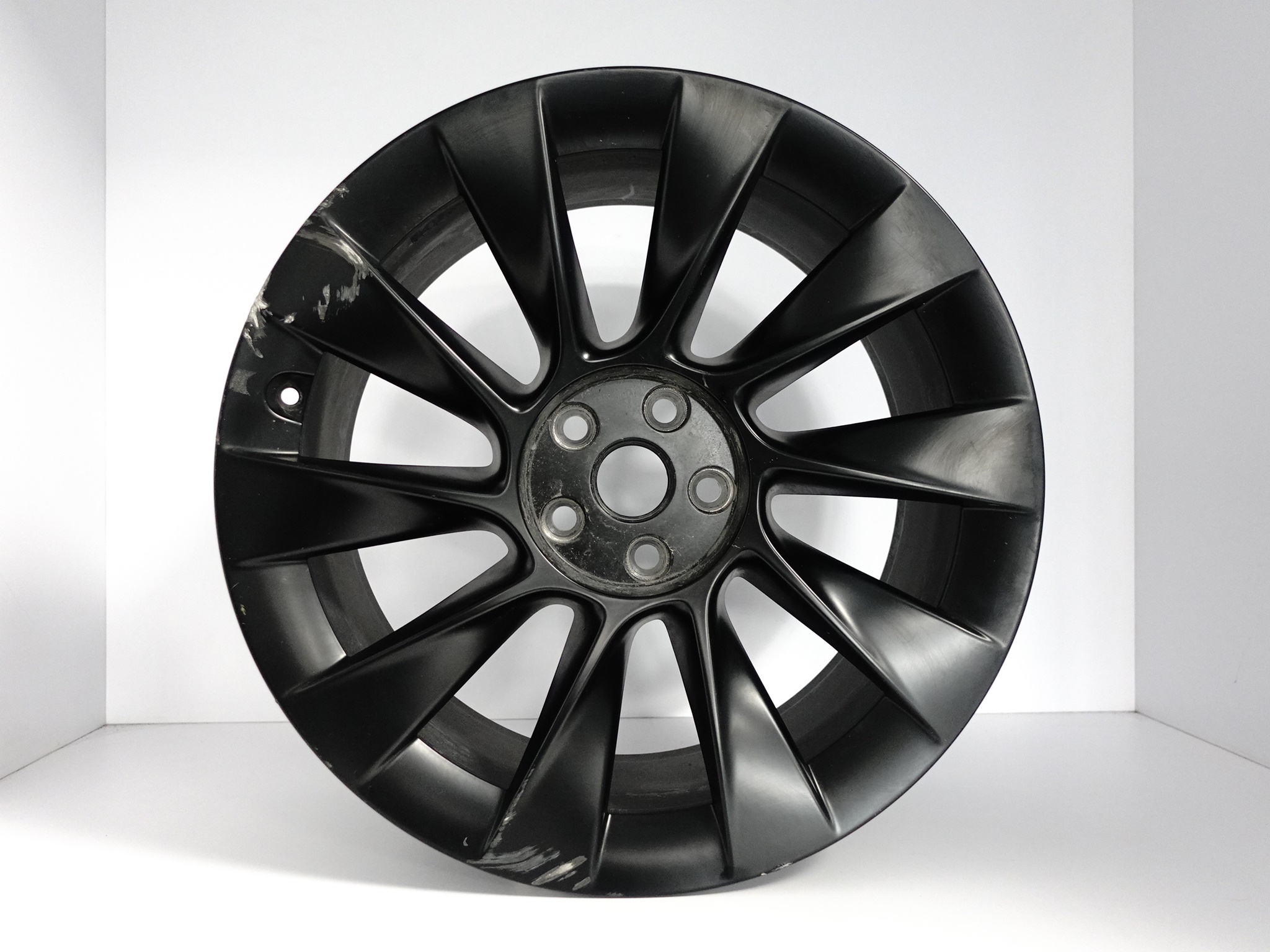 TESLA MODEL Y PERFORMANCE 20- disk 9,5JX20 ET45 5X114,3