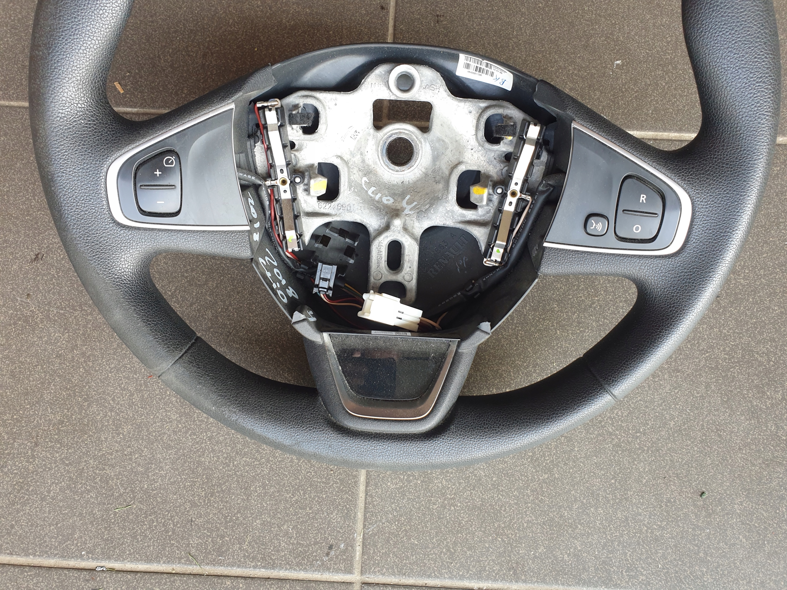 lenkrad RENAULT CLIO 4 IV CAPTUR Leder 2015- 484008770R