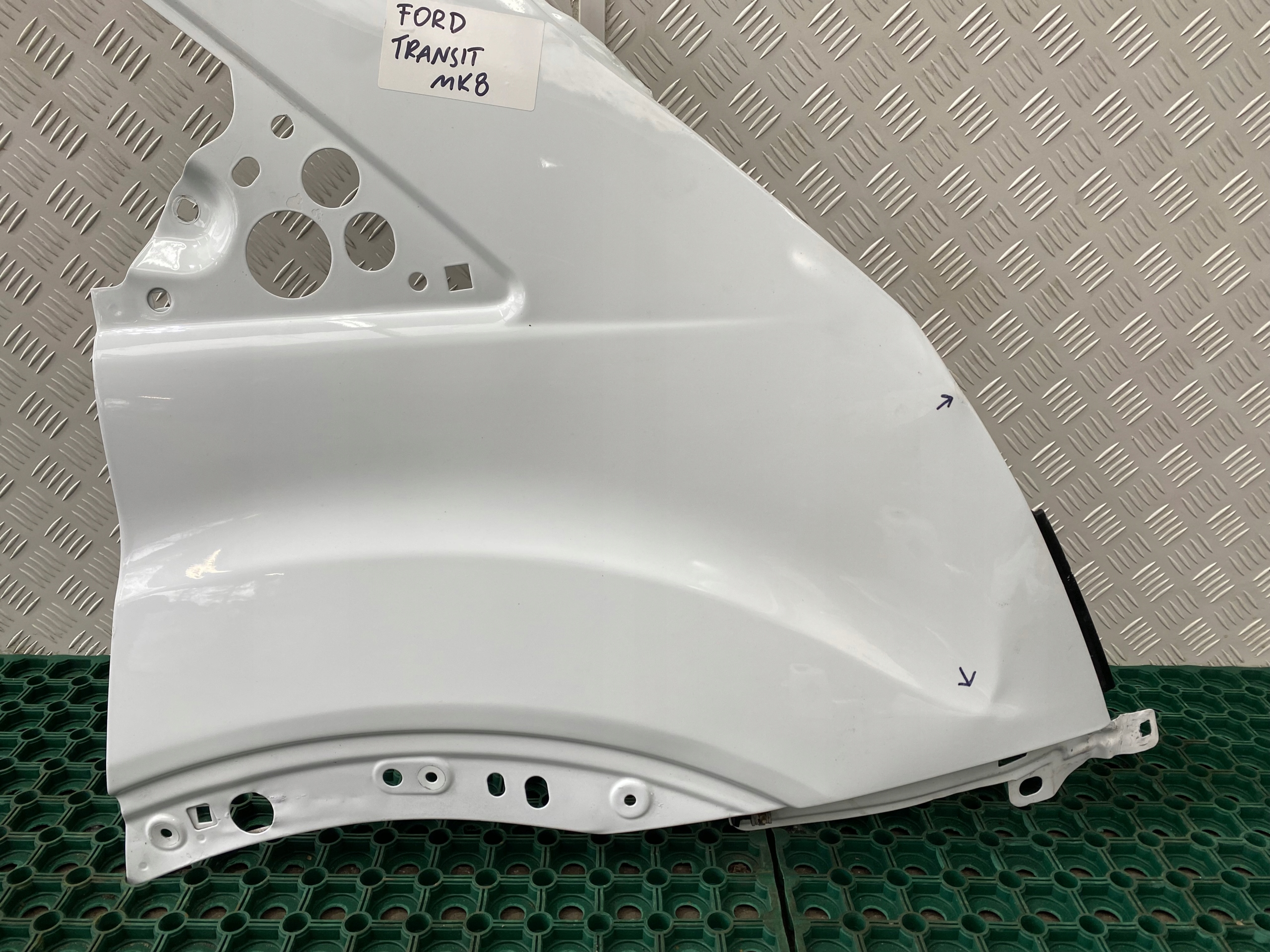 FORD TRANSIT MK8 13-25 fender front right front FROZEN WHITE OE