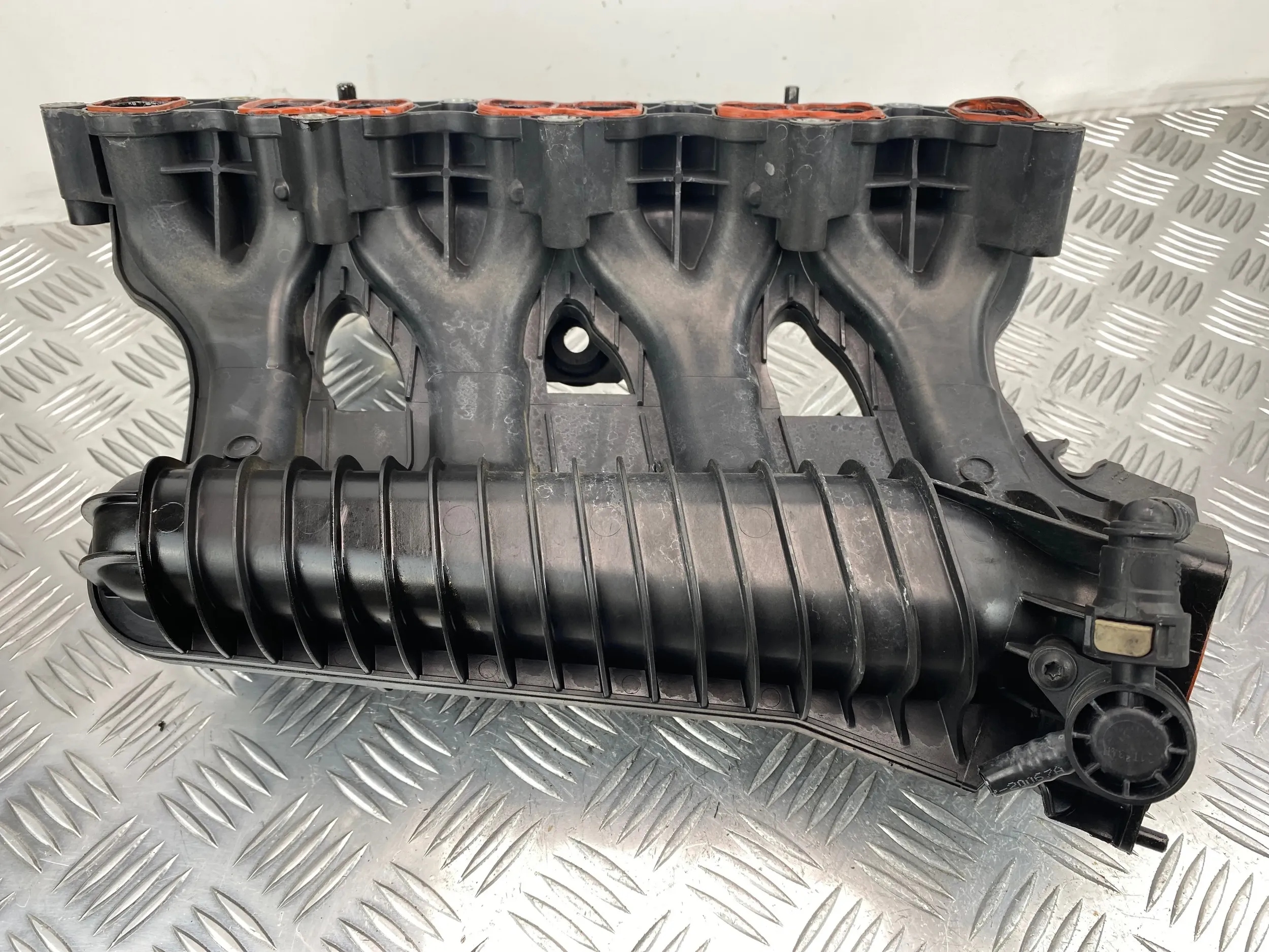a2710903037 intake manifold mercedes E klasa W212