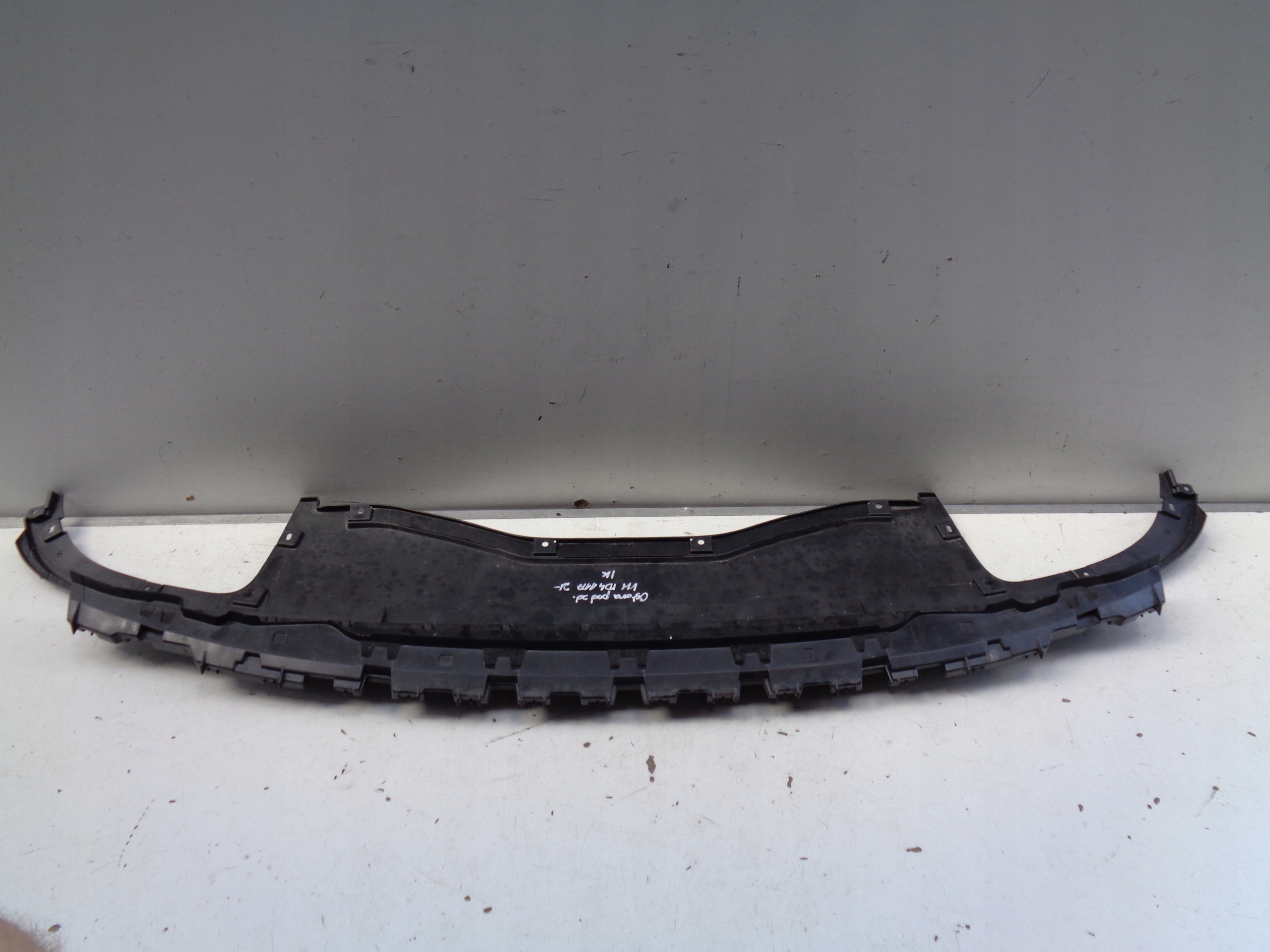 cover below front bumper VW ID4 11A 21