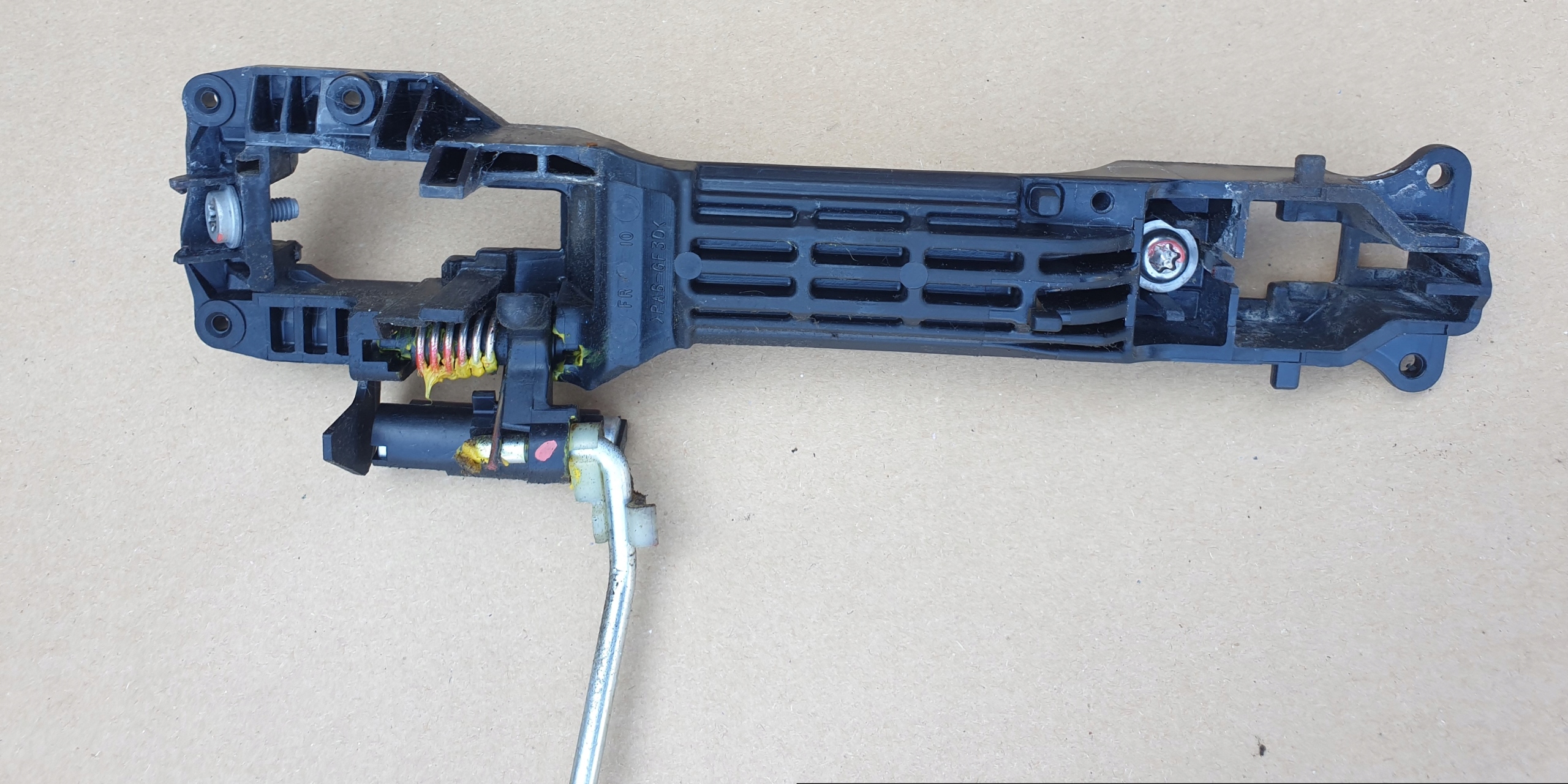 holder handles console right front TOYOTA YARIS II OE EU
