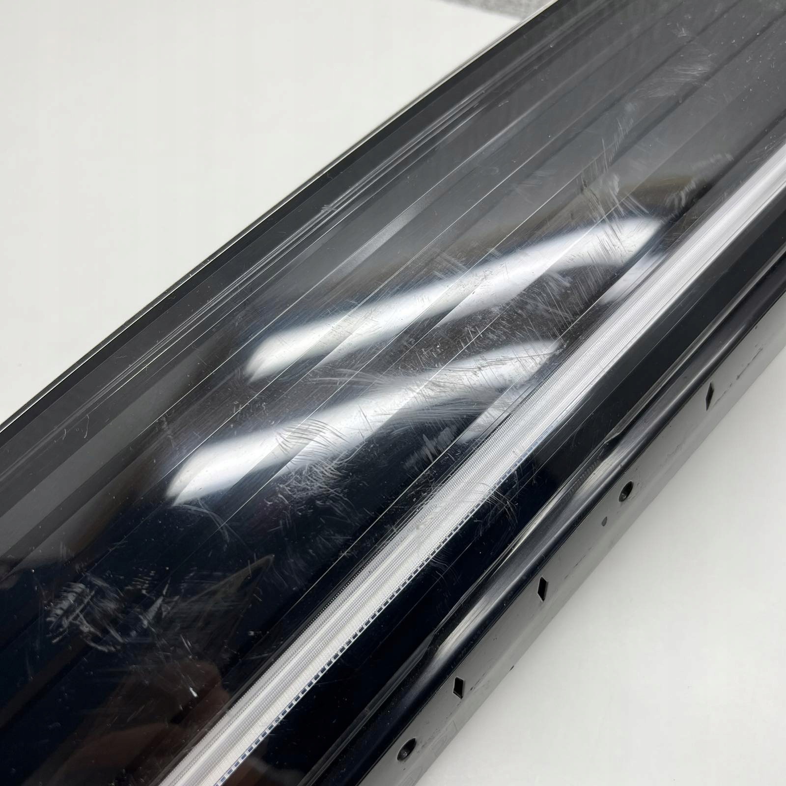VW TIGUAN III DRL moulding grill LED right front 571941654A