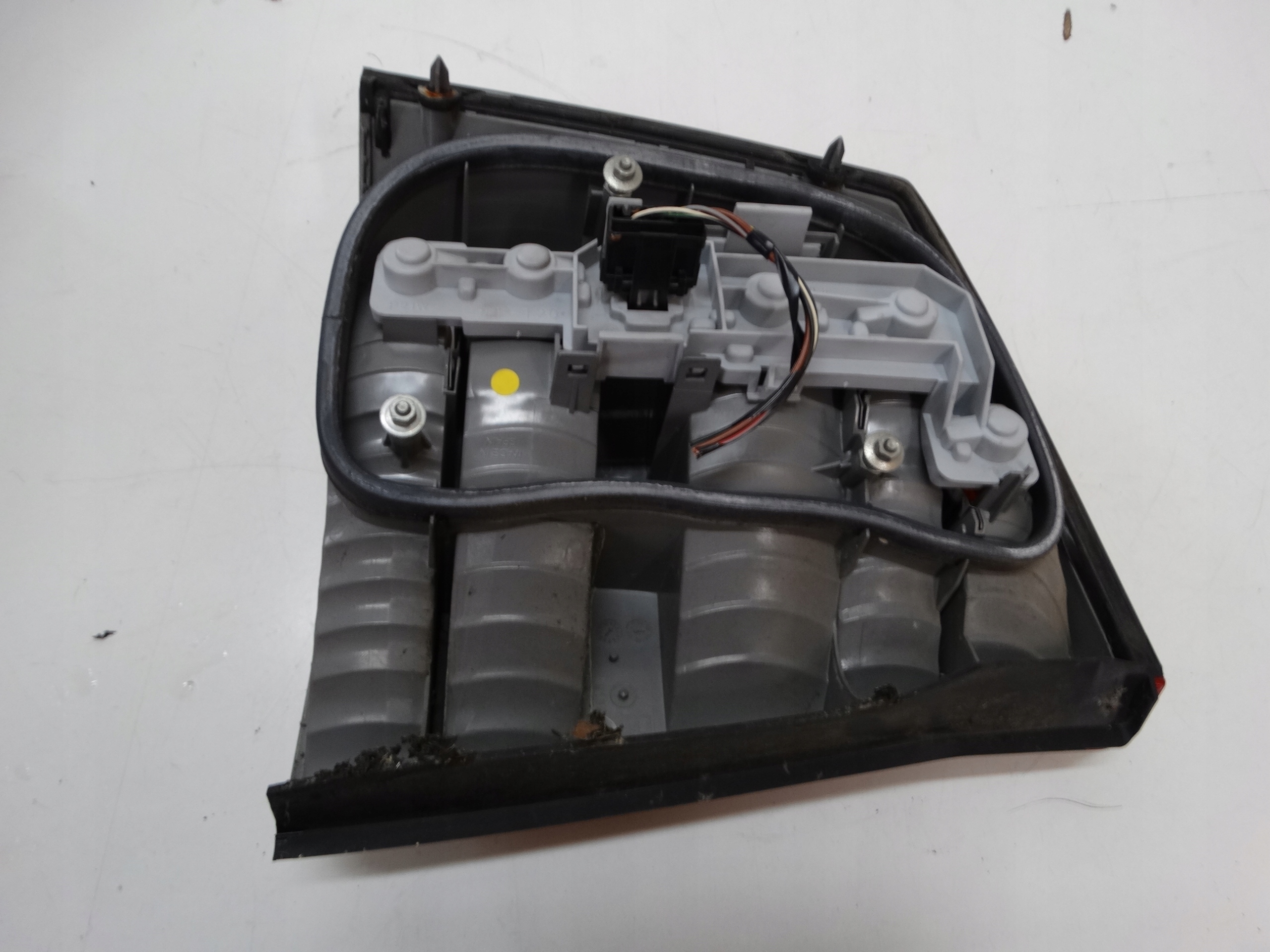 light right rear part OPEL VECTRA C sedan 9185946
