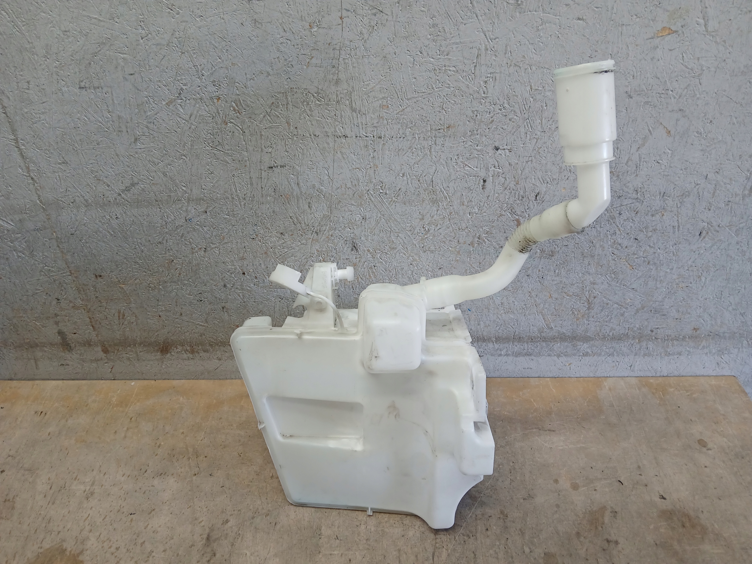 washer fluid tank VW POLO 6C 14- 6C0955453