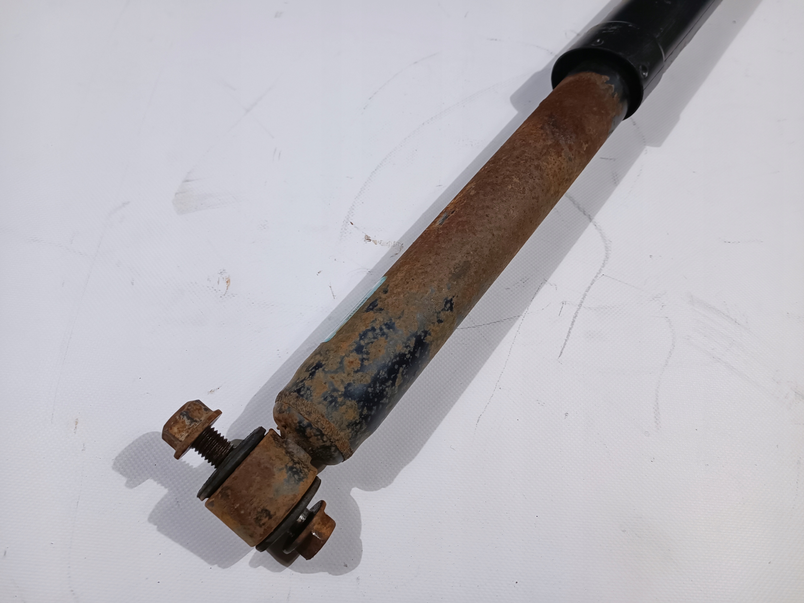 Stoßdämpfer heck hinten Dodge RAM 1500 2013