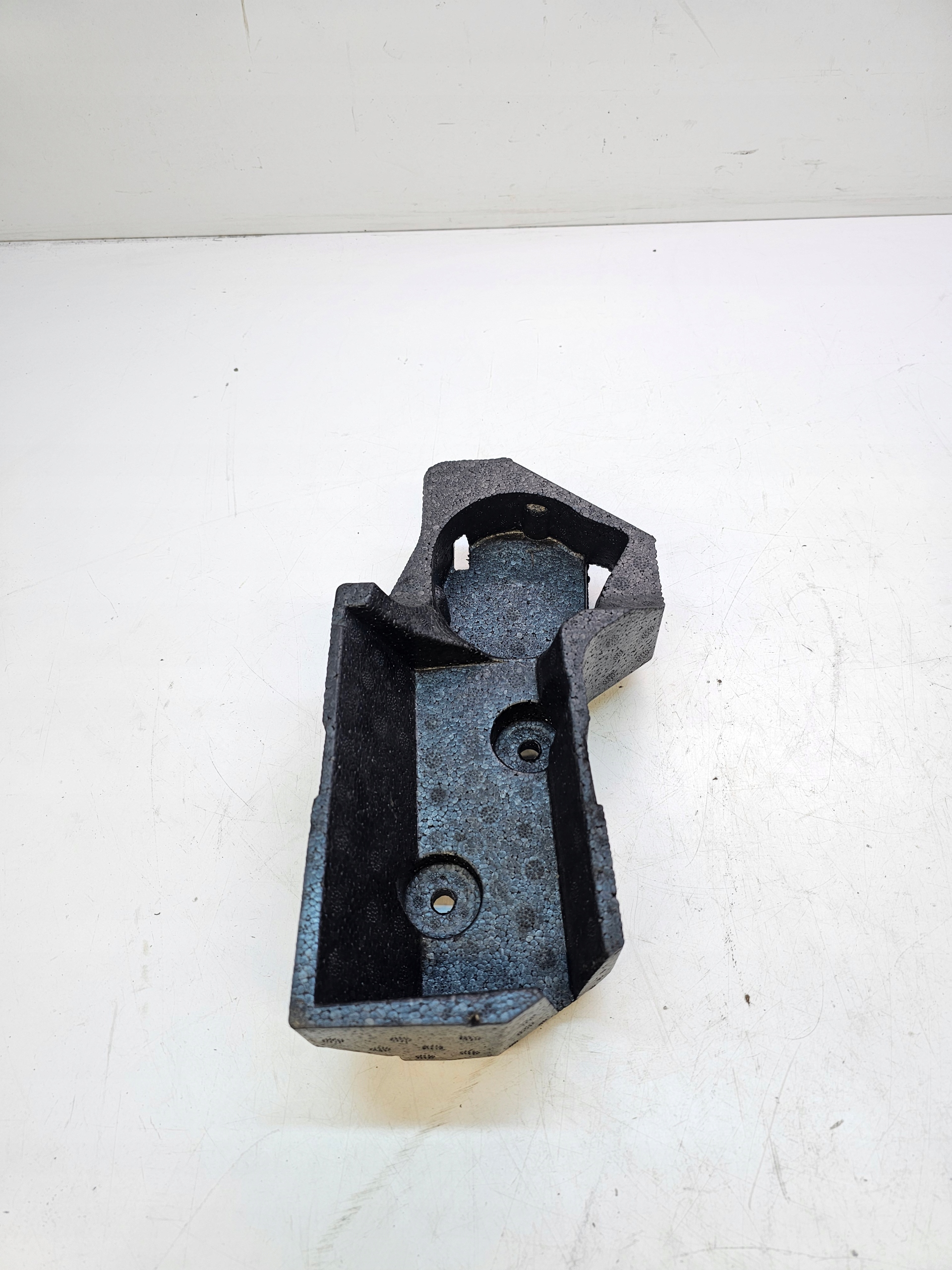 polystirene holder NARZEDZI AUDI Q5 8R 8R0012111C