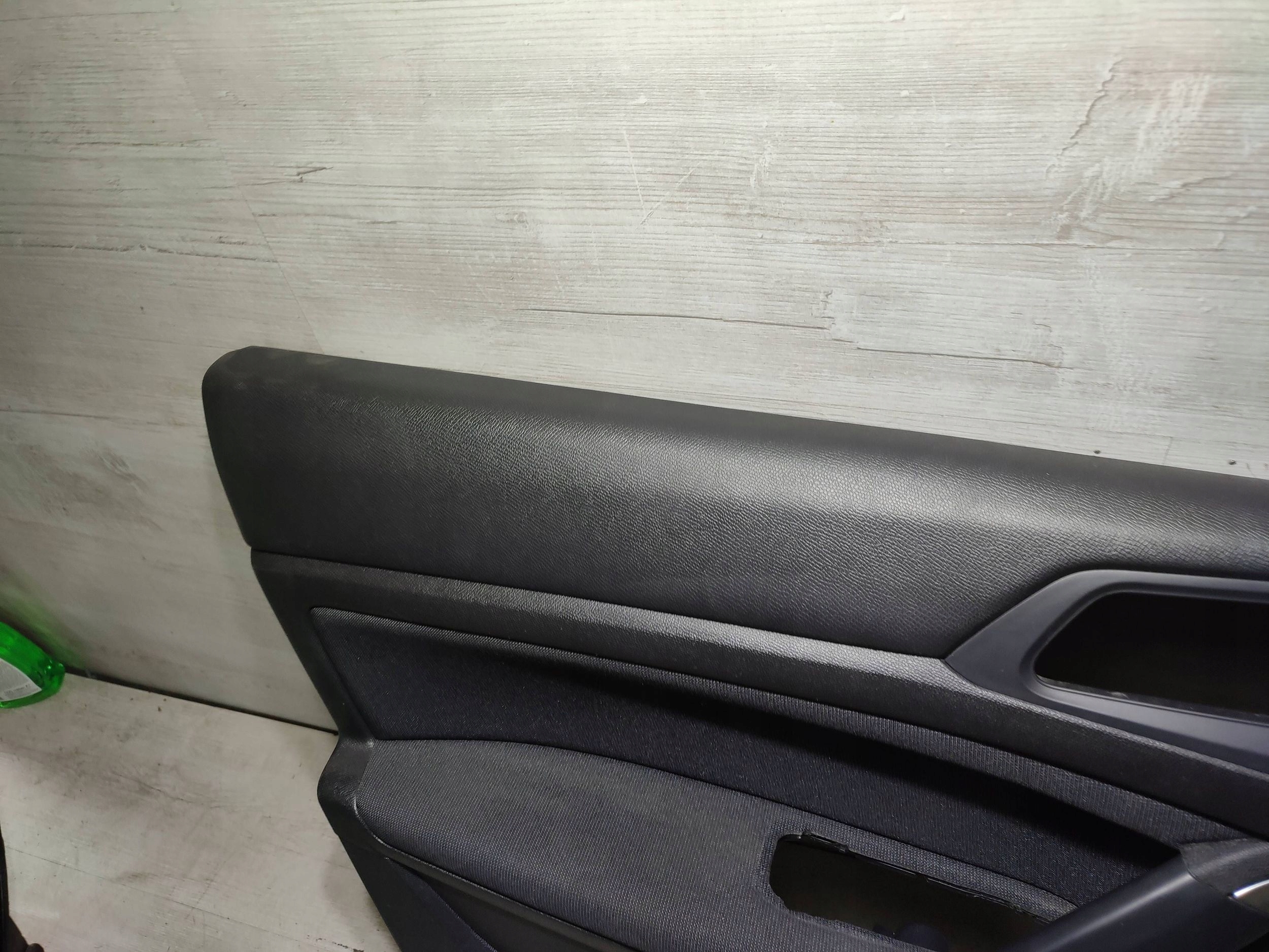 Peugeot 308 2019 front side left side / side door przednich