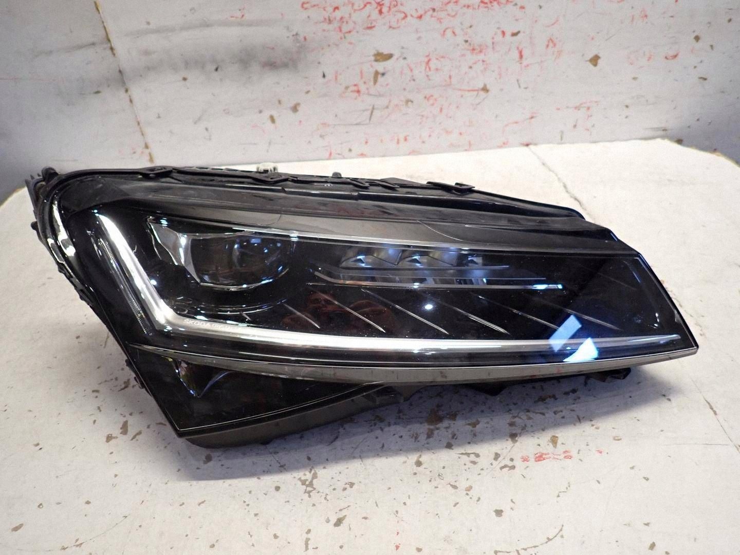 light front front right SKODA SUPERB III LIFT 2019- FULL LED 3V1941016D