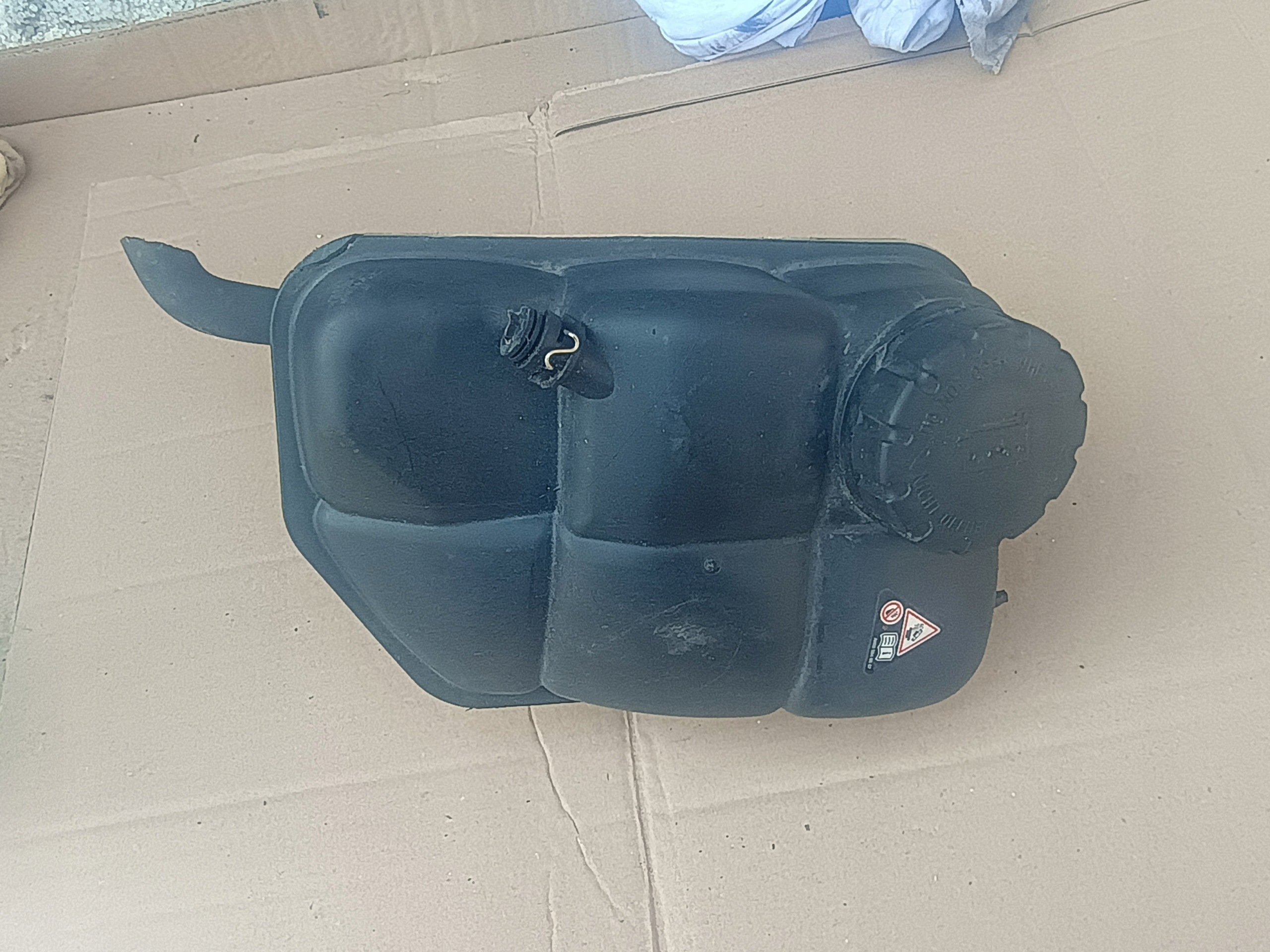 water tank cup 2115000049 MERCEDES W211