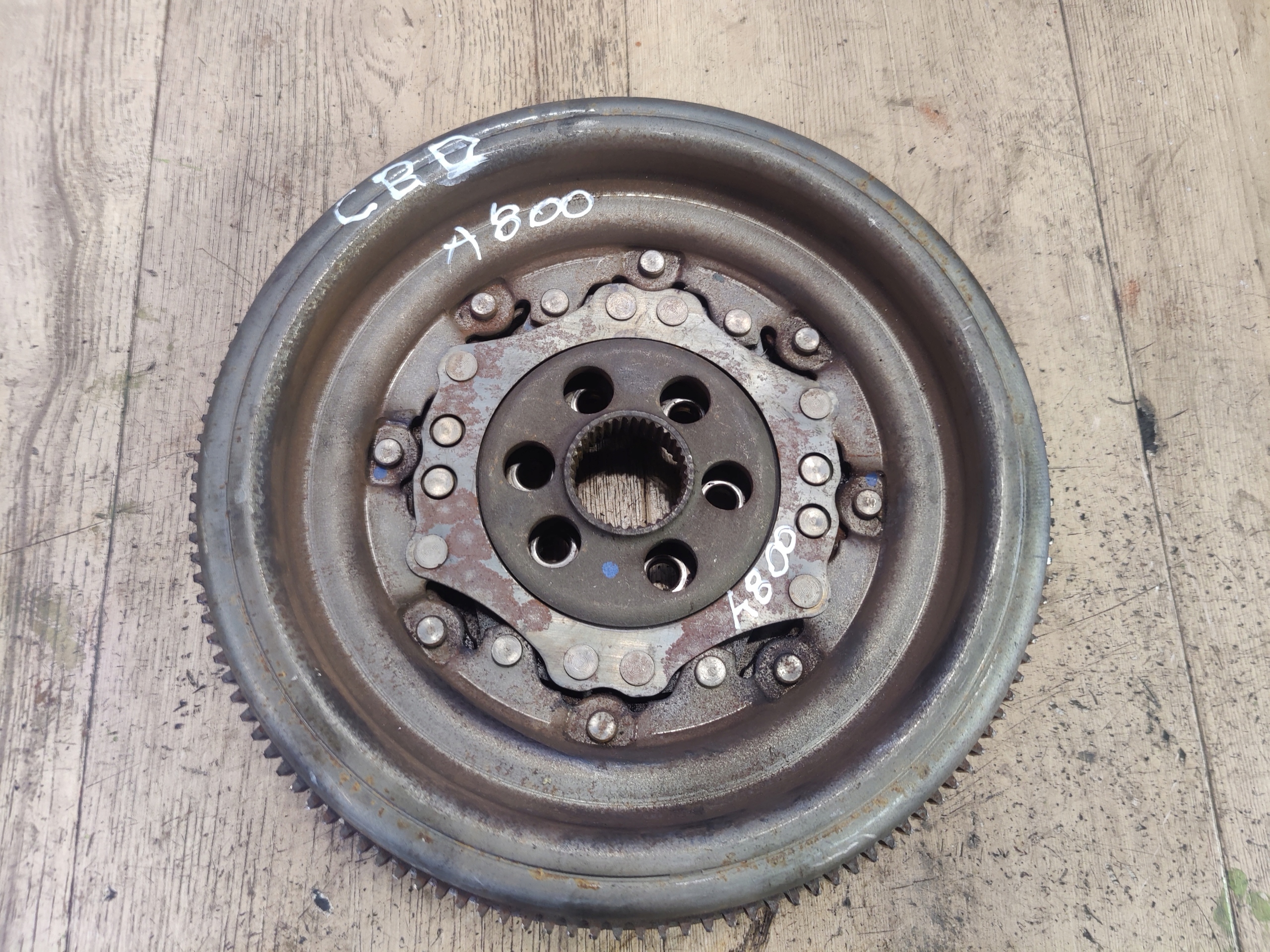 VW AUDI SKODA 2.0TDI CBD wheel flywheel 03G105266BD A800